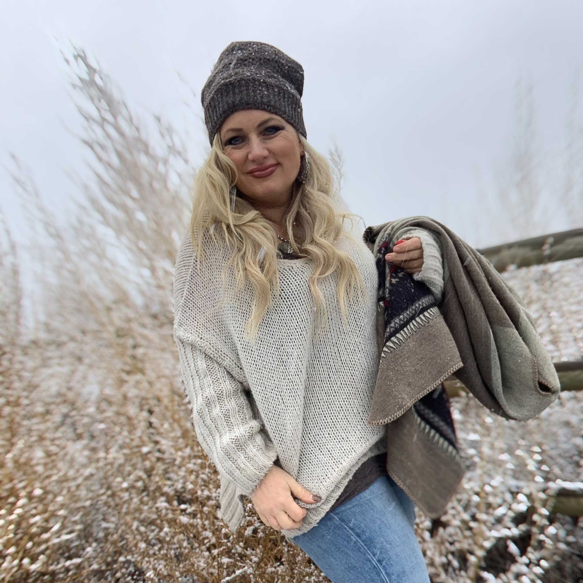 Sadie V-Neck Sweater (Beige)