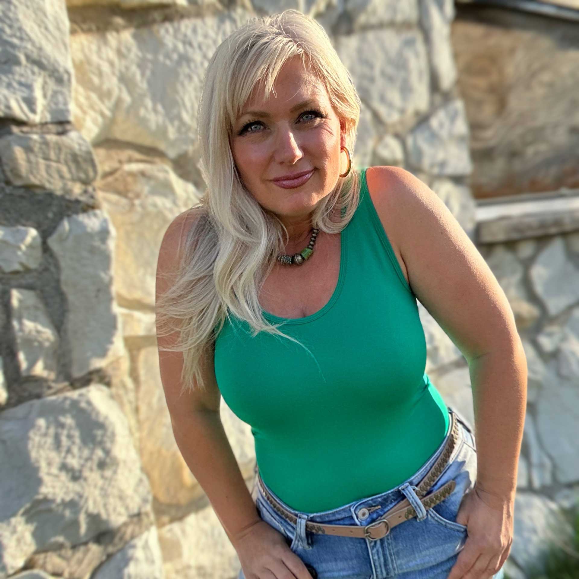 Seamless Scoop Neck Cami (Bright Green)