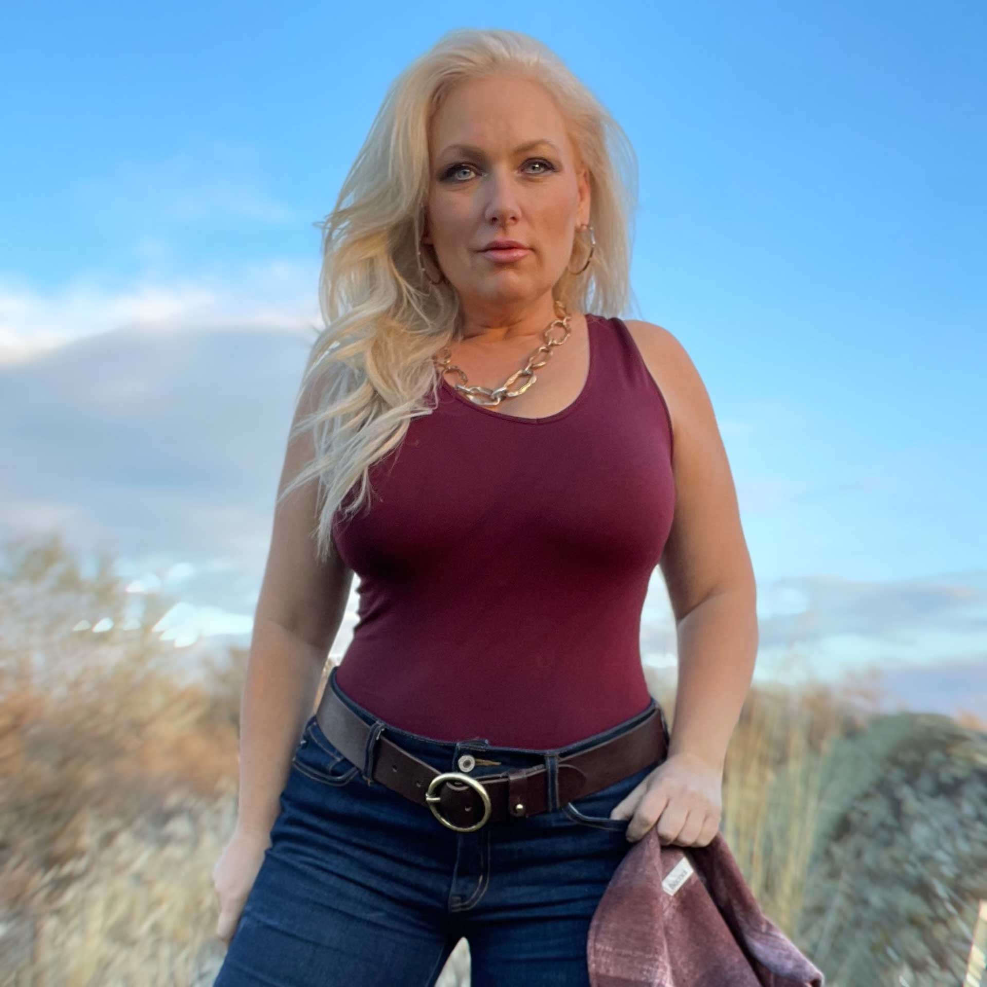 Seamless Scoop Neck Cami (Burgundy)