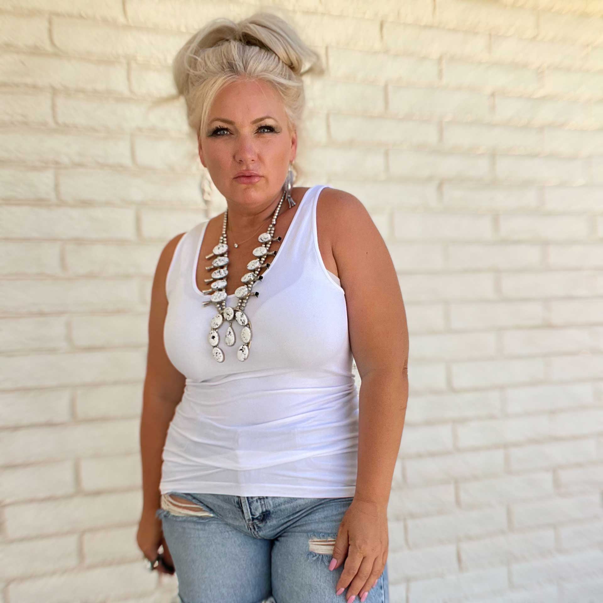 Seamless Scoop Neck Cami (White)