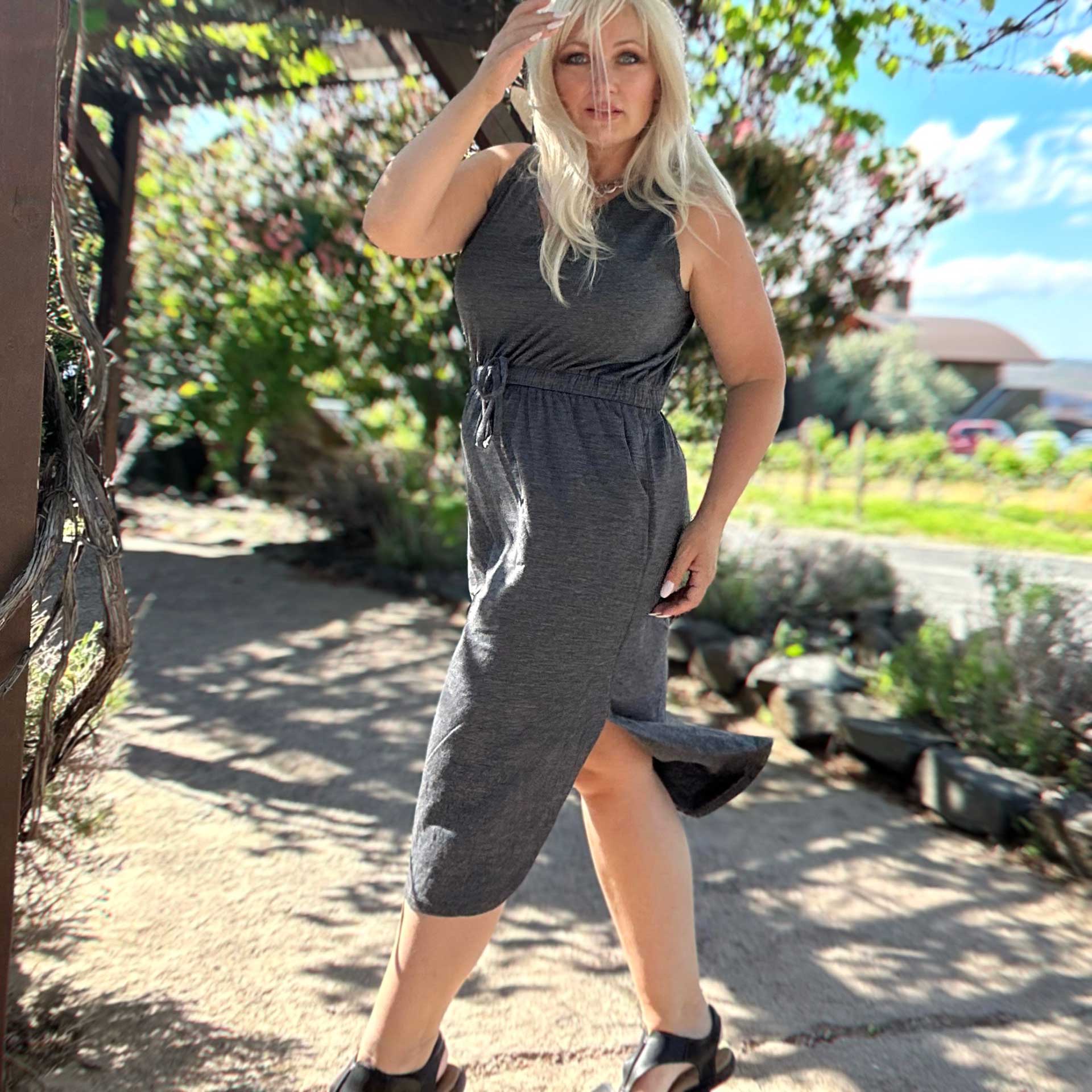 Sedona Tie-Waist Cotton Dress (Charcoal)