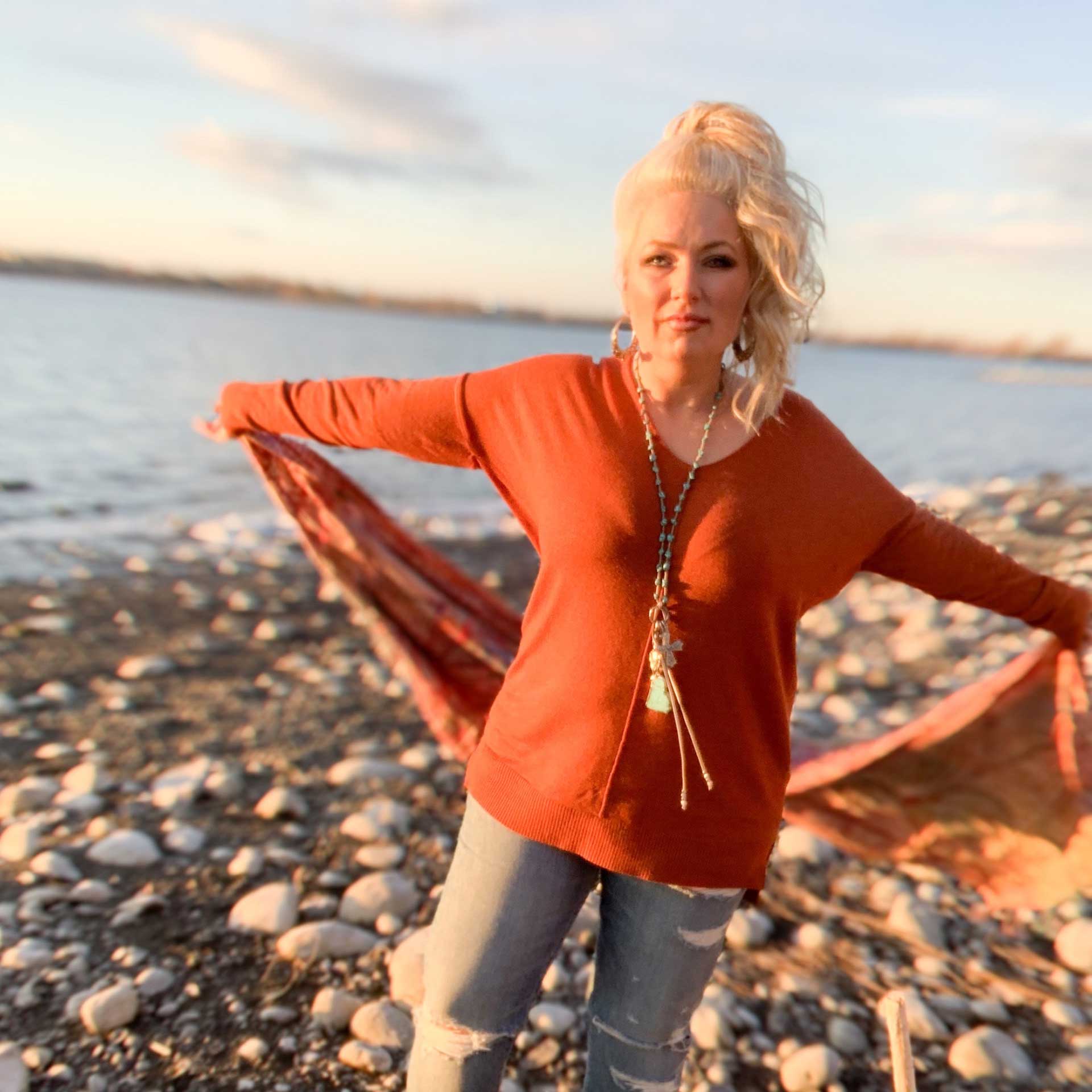 Simple Truth Pullover (Cinnamon)