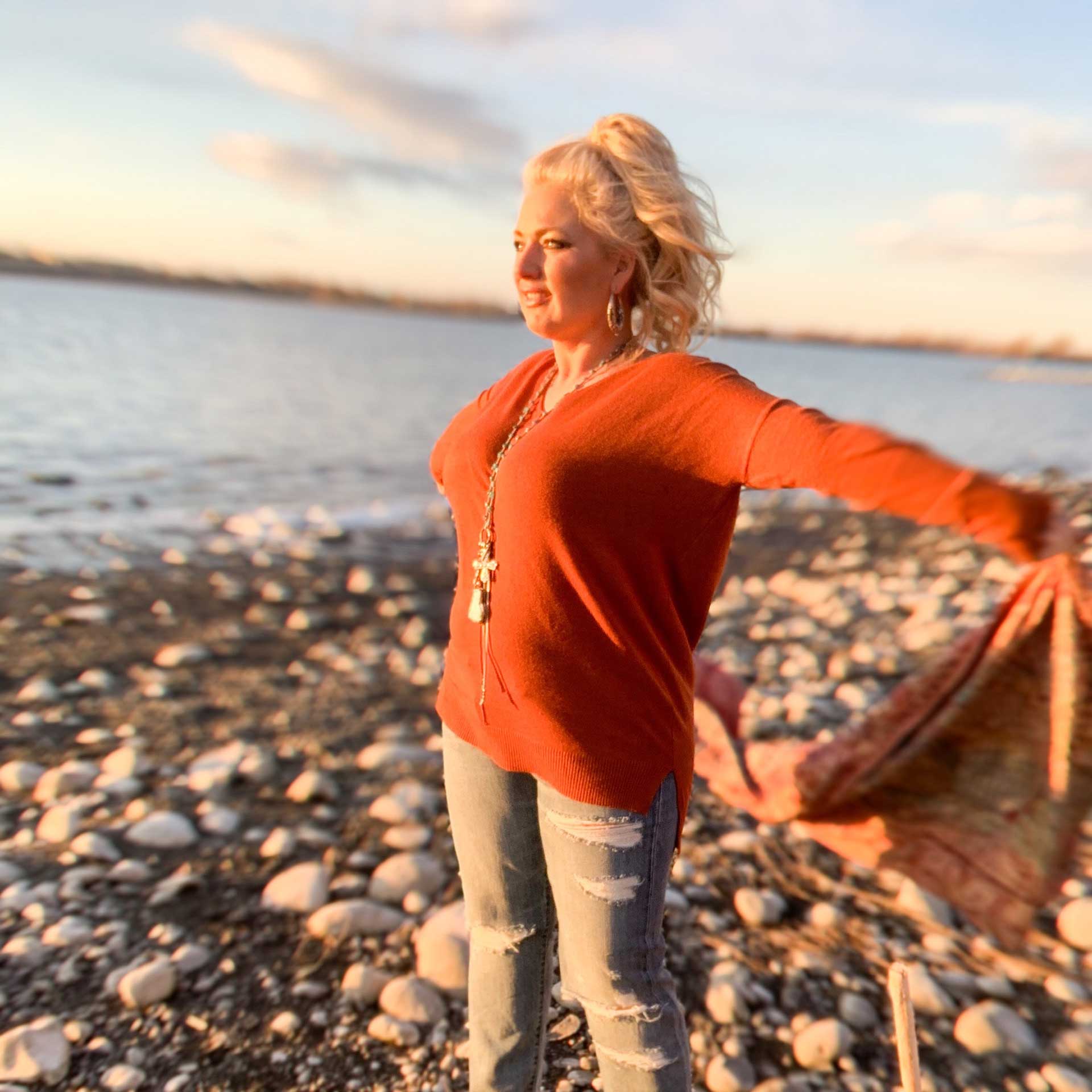 Simple Truth Pullover (Cinnamon)