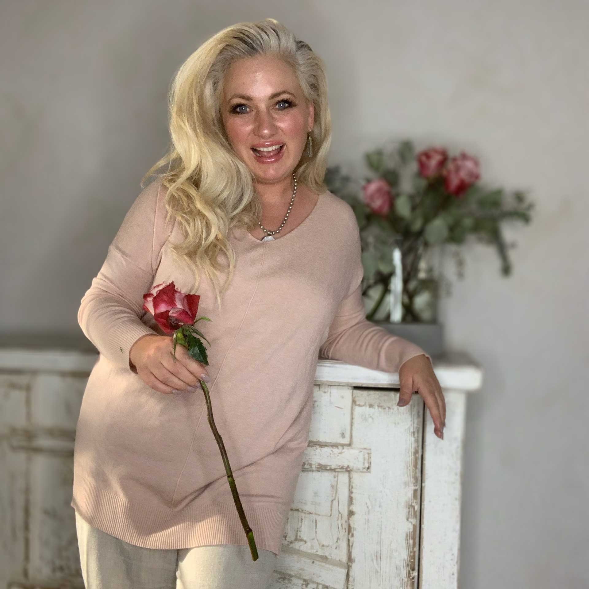 Simple Truth Pullover (Rose)