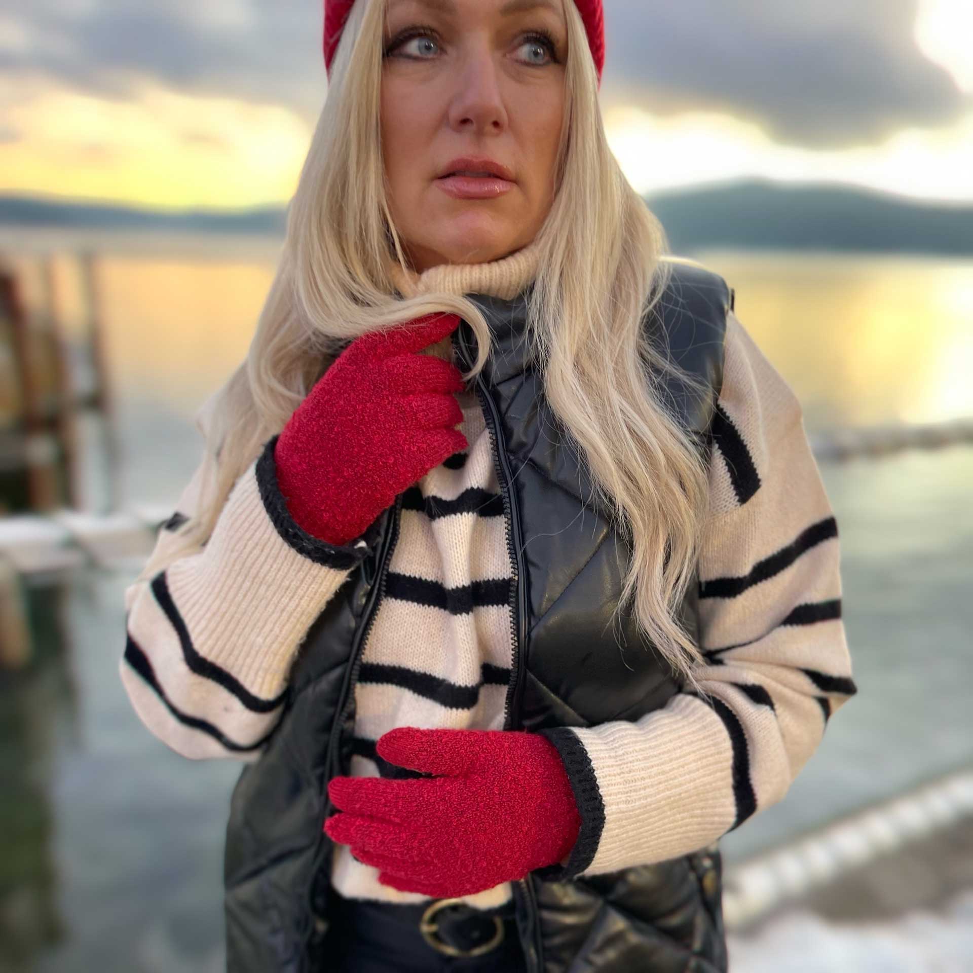 Stormi Gloves (Red)