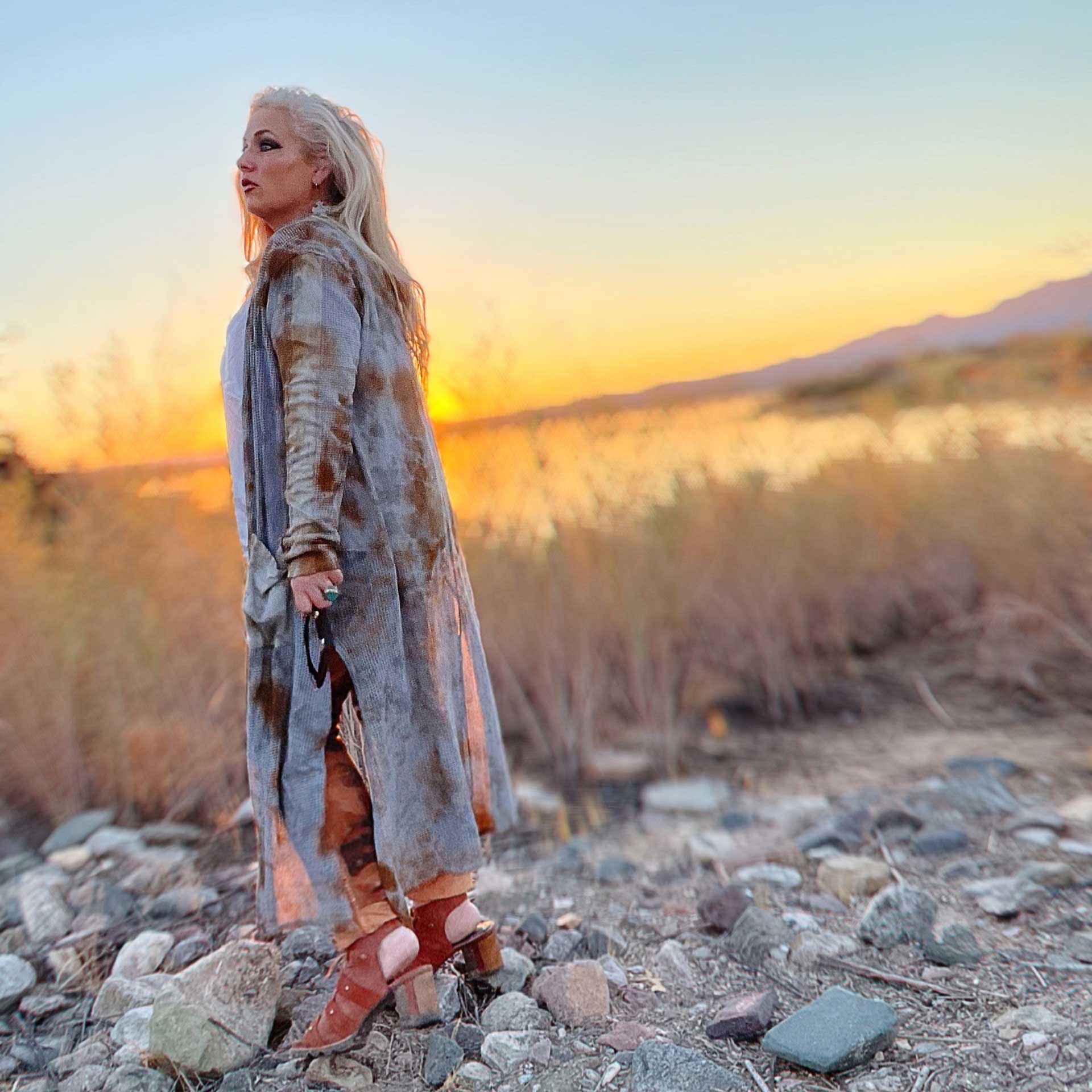 Trail Dust Cardigan (Sky)