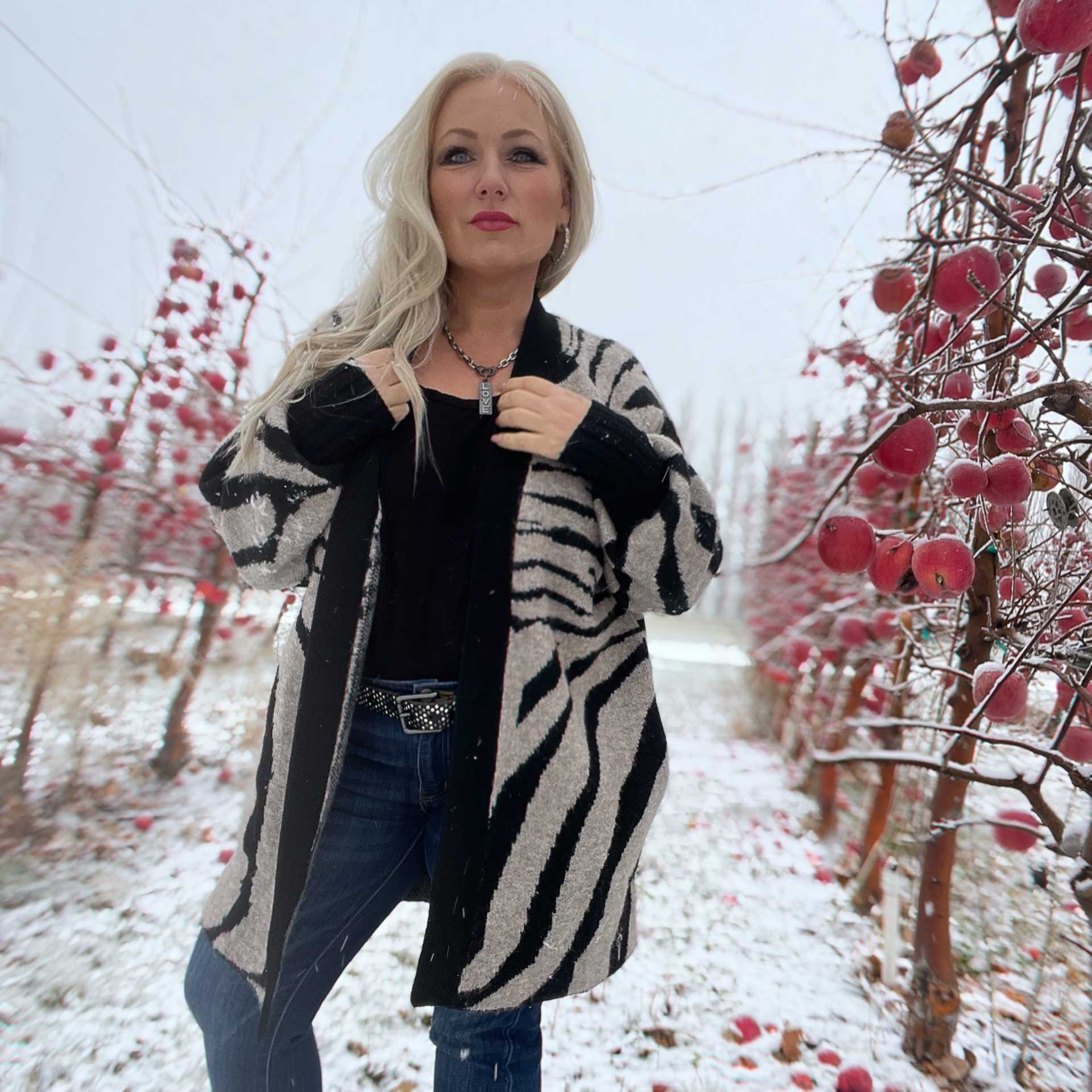 Valerie - Elegant Cardigan