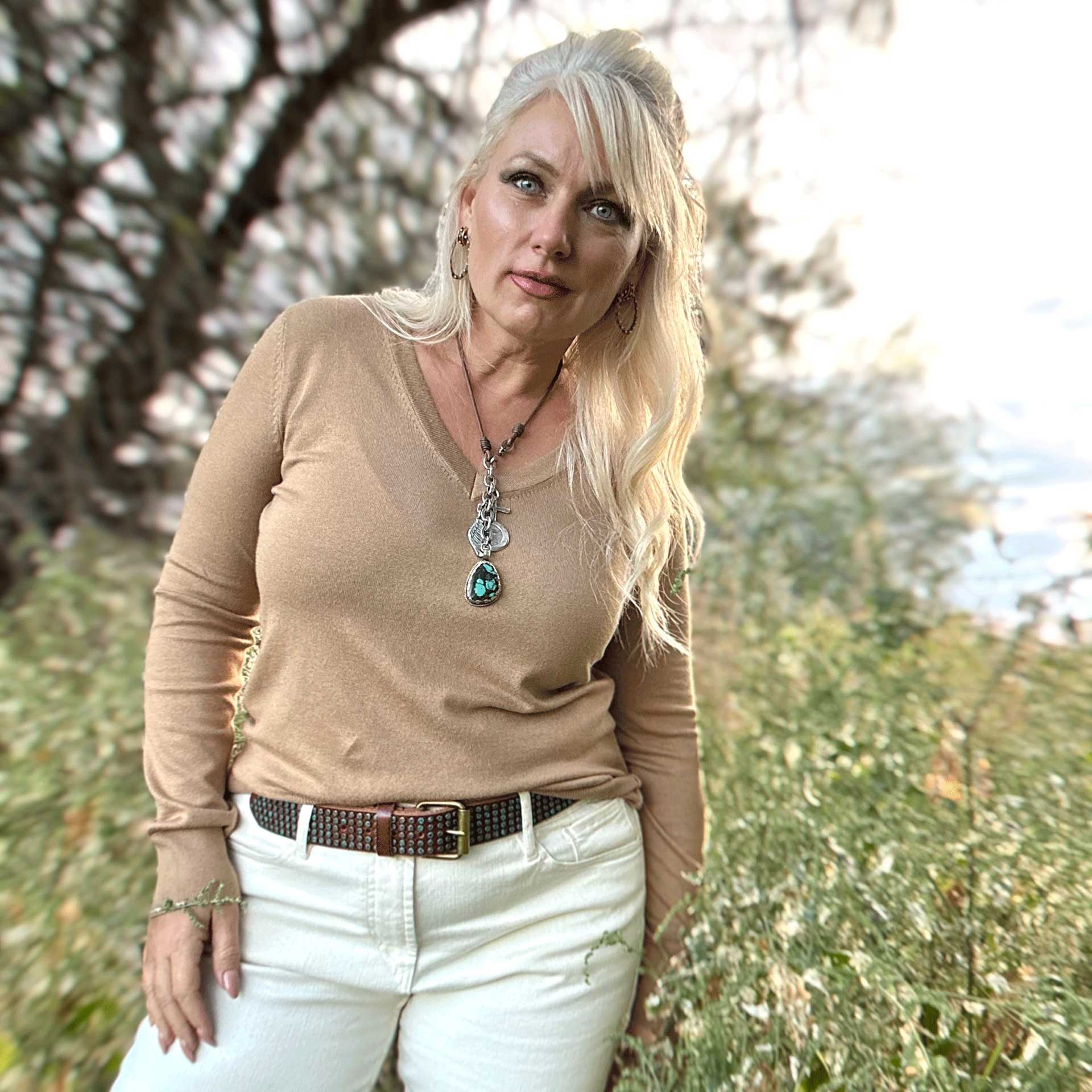 Vera Everyday Sweater Camel