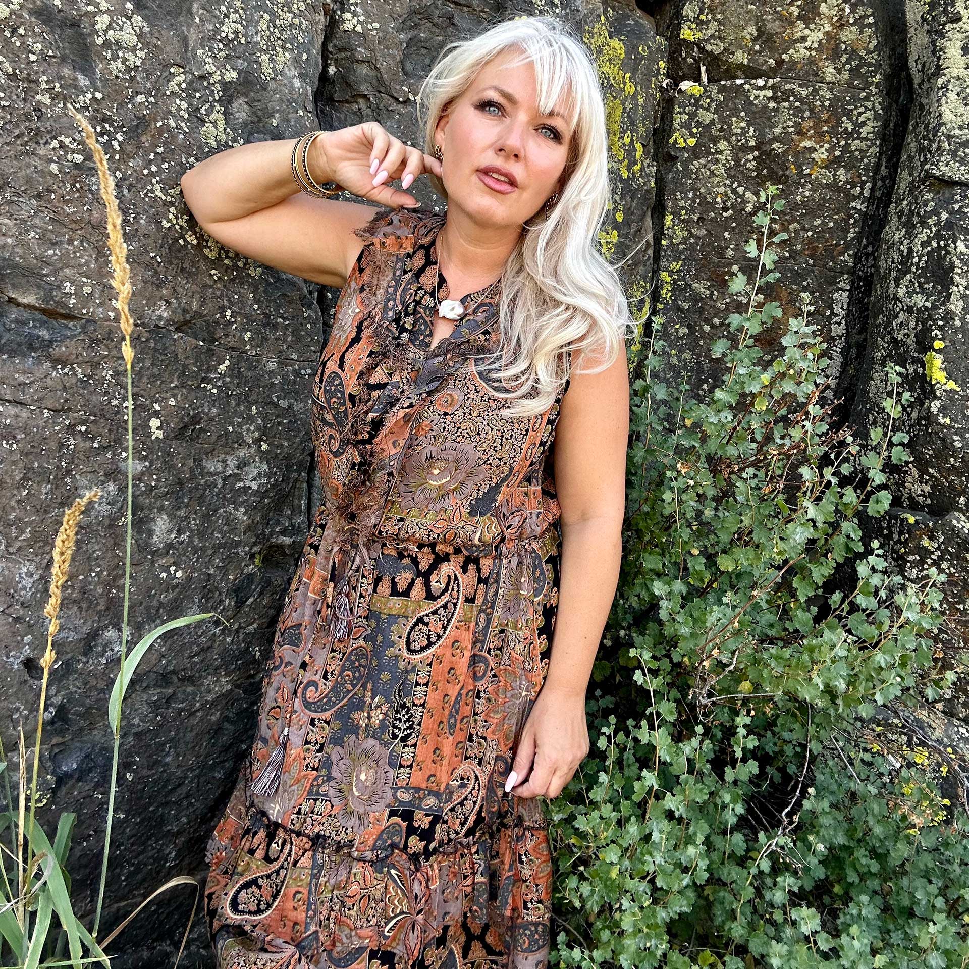 Veronica Paisley Sleeveless Dress