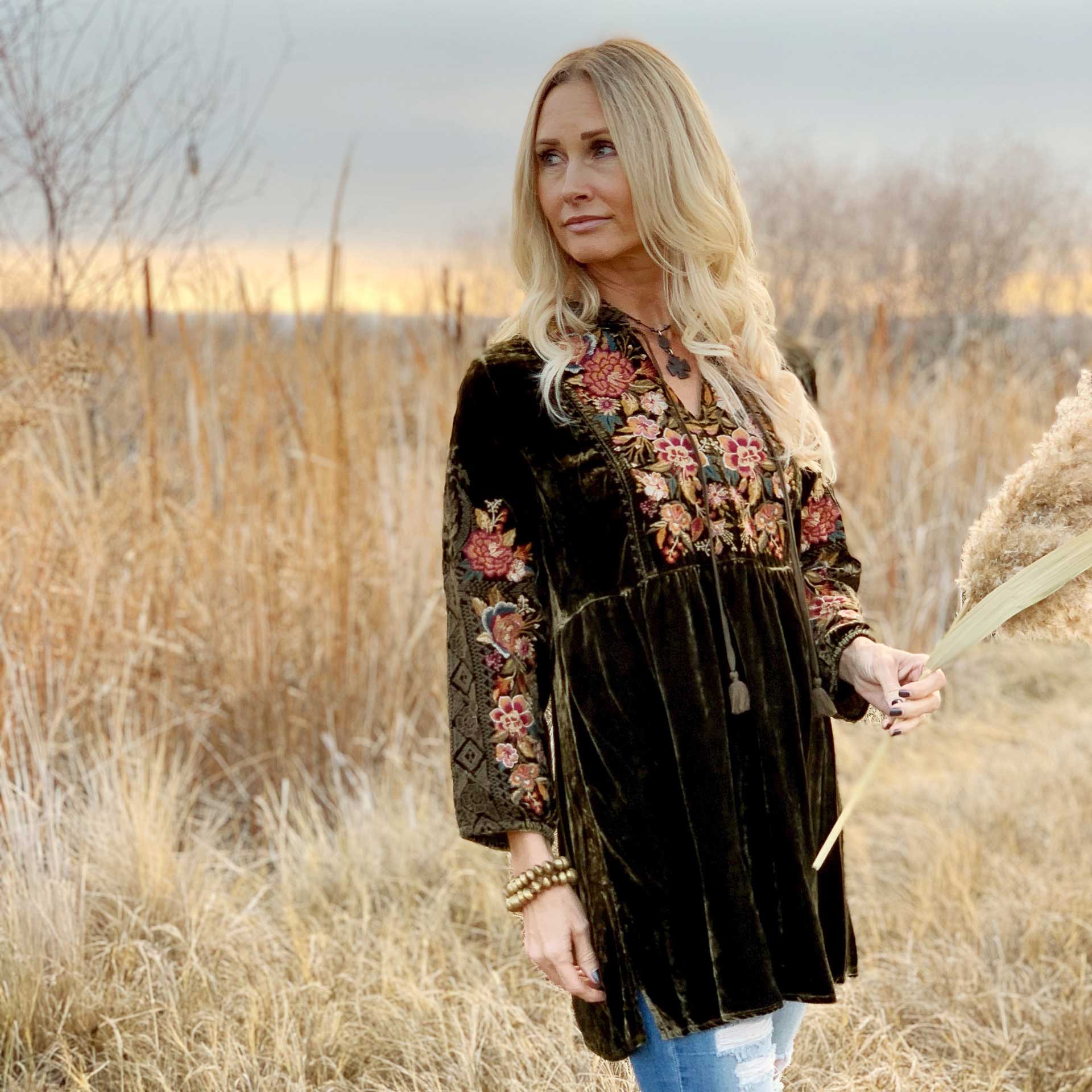 Zaret V-Neck Velvet Tunic