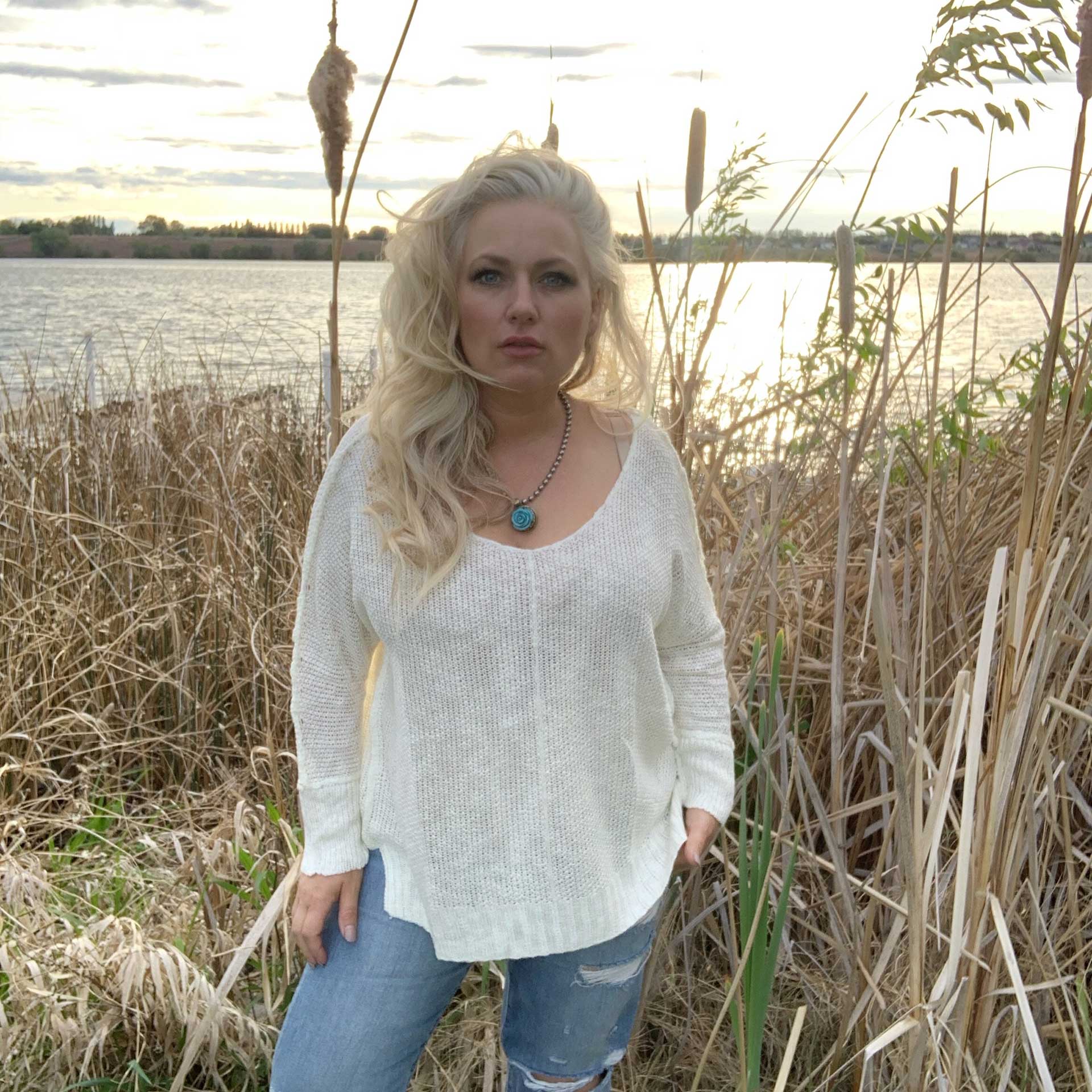 Zoe Lightweight Sweater (Ivory)