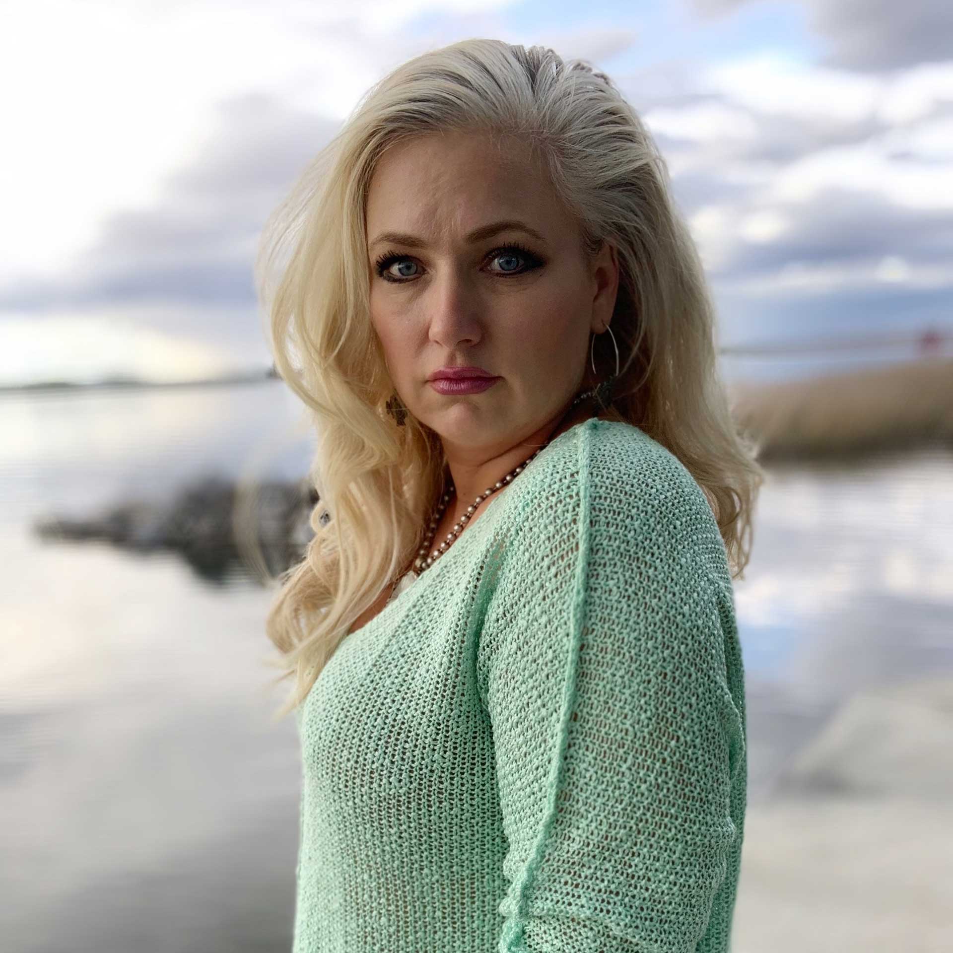 Zoe Lightweight Sweater (Mint)