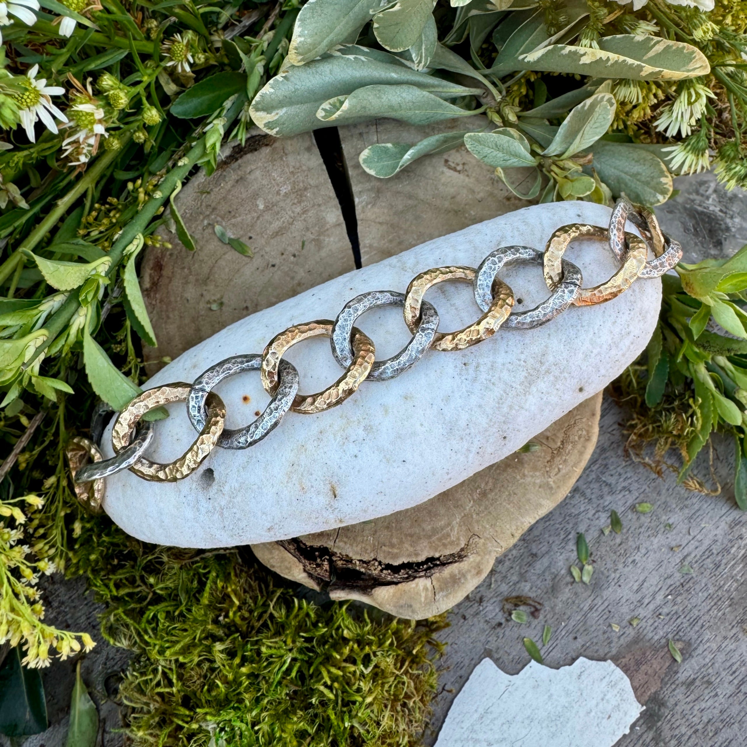 TWO-TONE RAVELLE THIN HAMMERED CHAIN BRACELET