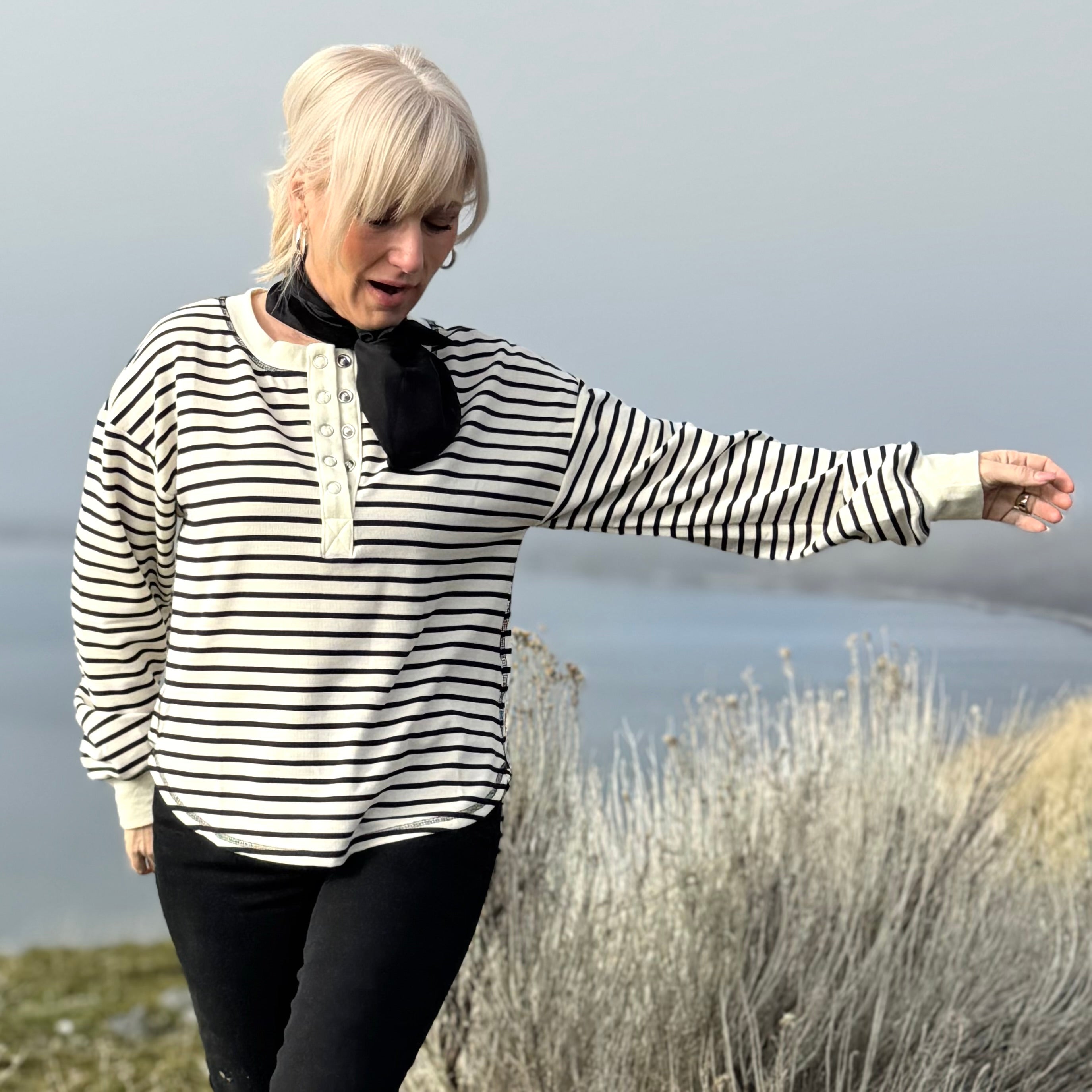 Canyon Stripe Henley Black