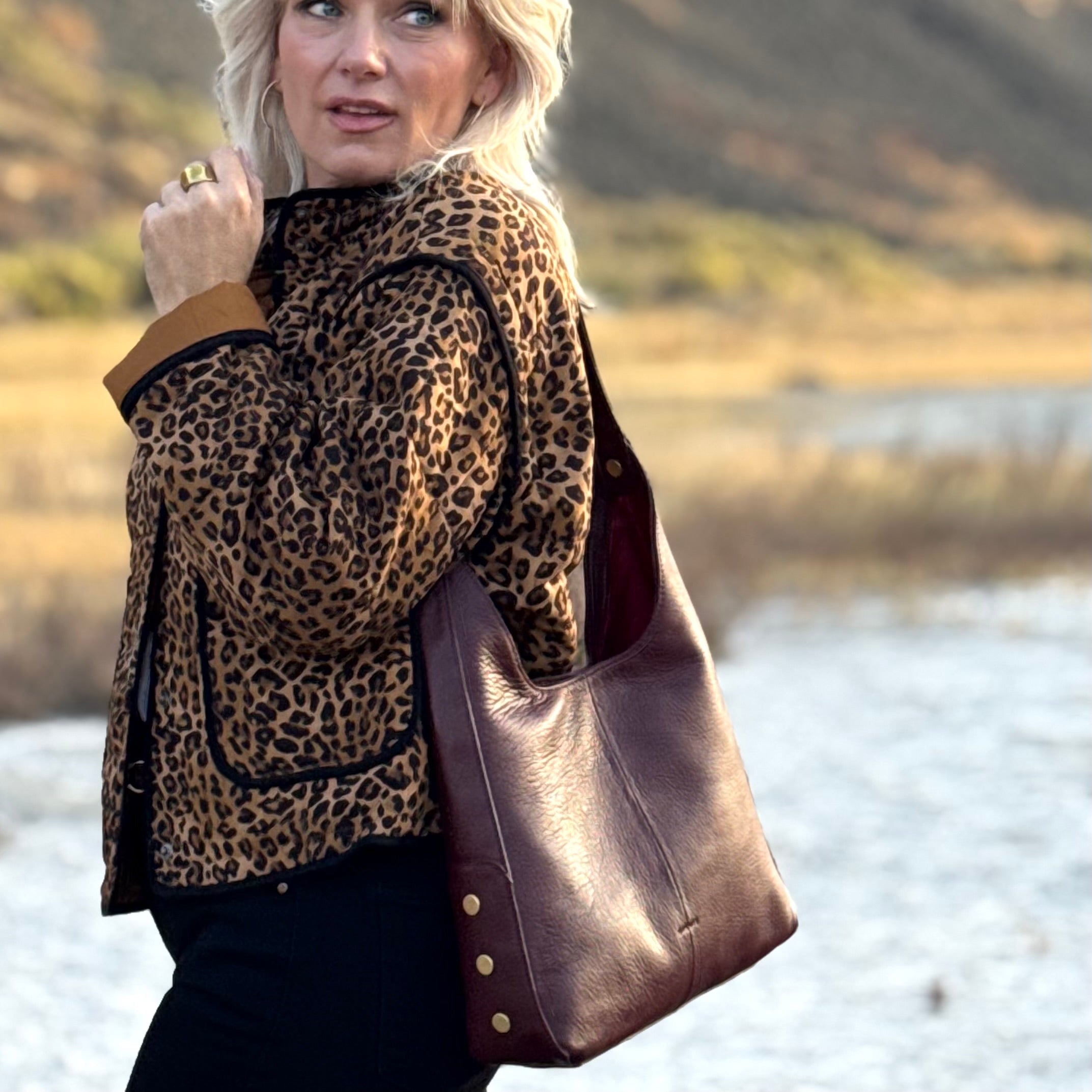Hammitt TIM MED Cherrywood Pebble/Brushed Gold
