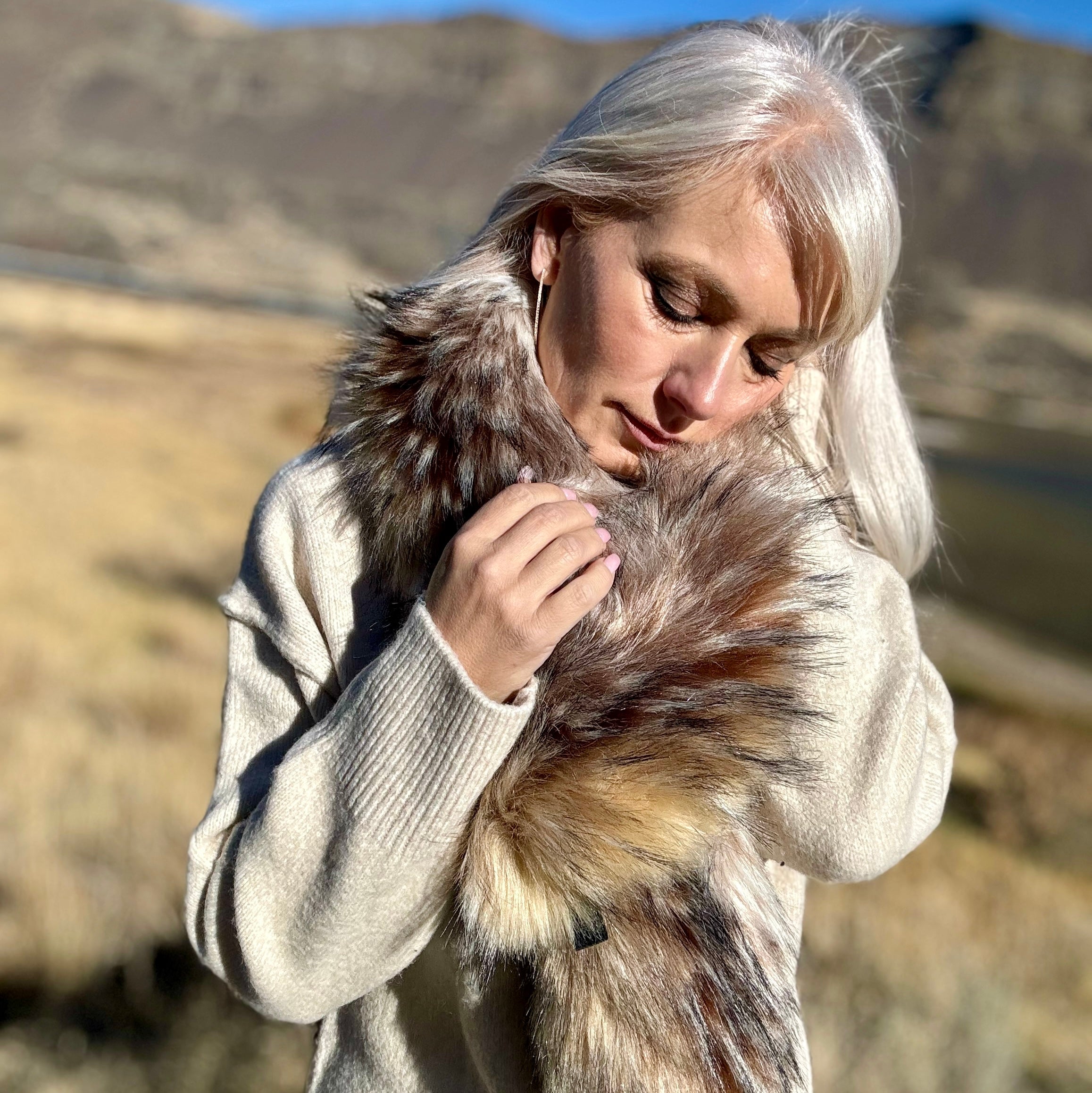 Arctic Wolf Faux Fur Loop Scarf