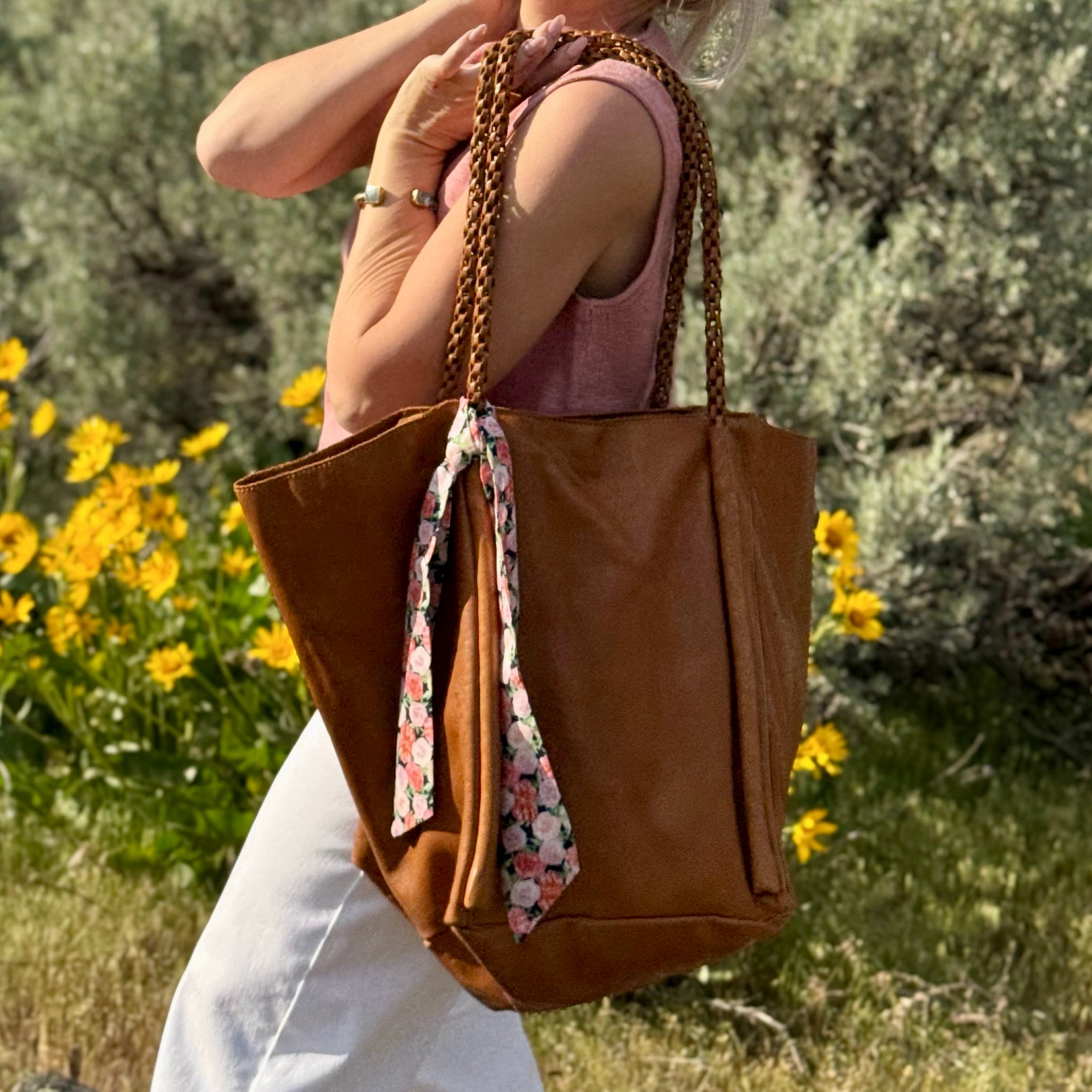 Voyage Leather Tote