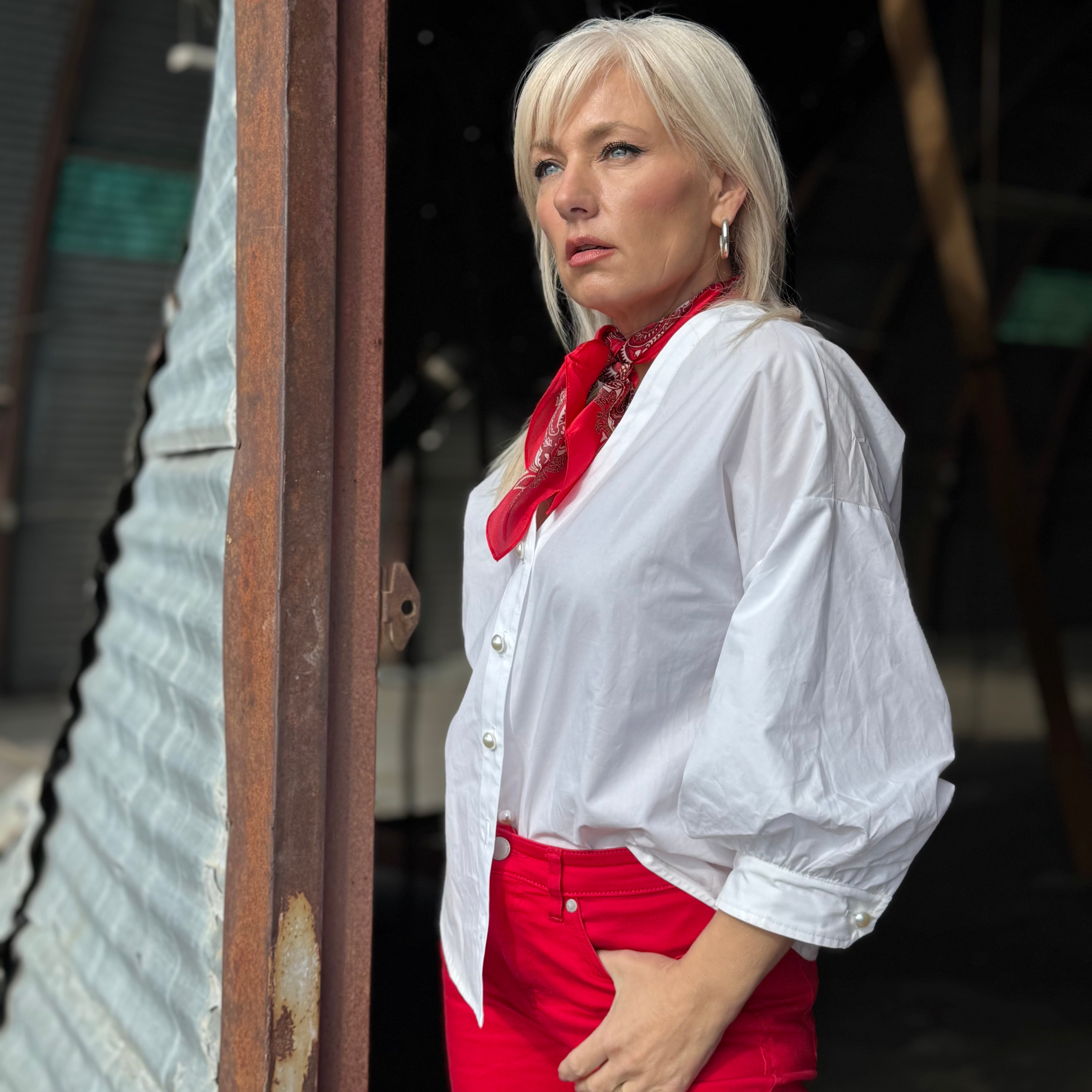 Lantern Sleeve Pearl Button Top