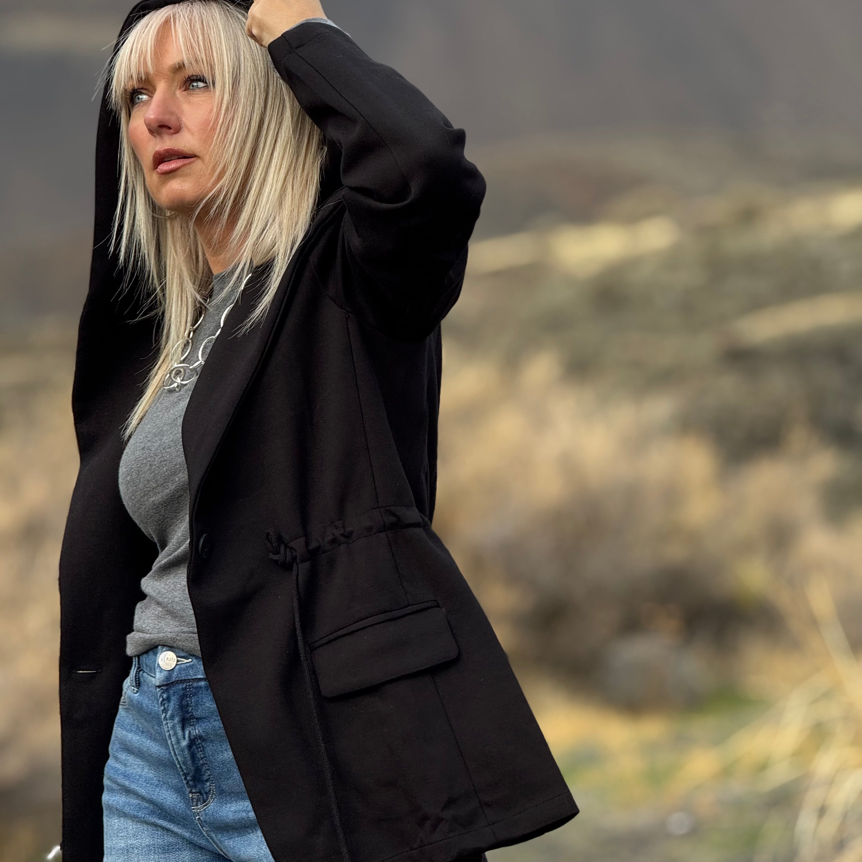 TRAILSIDE DRAWSTRING JACKET Black