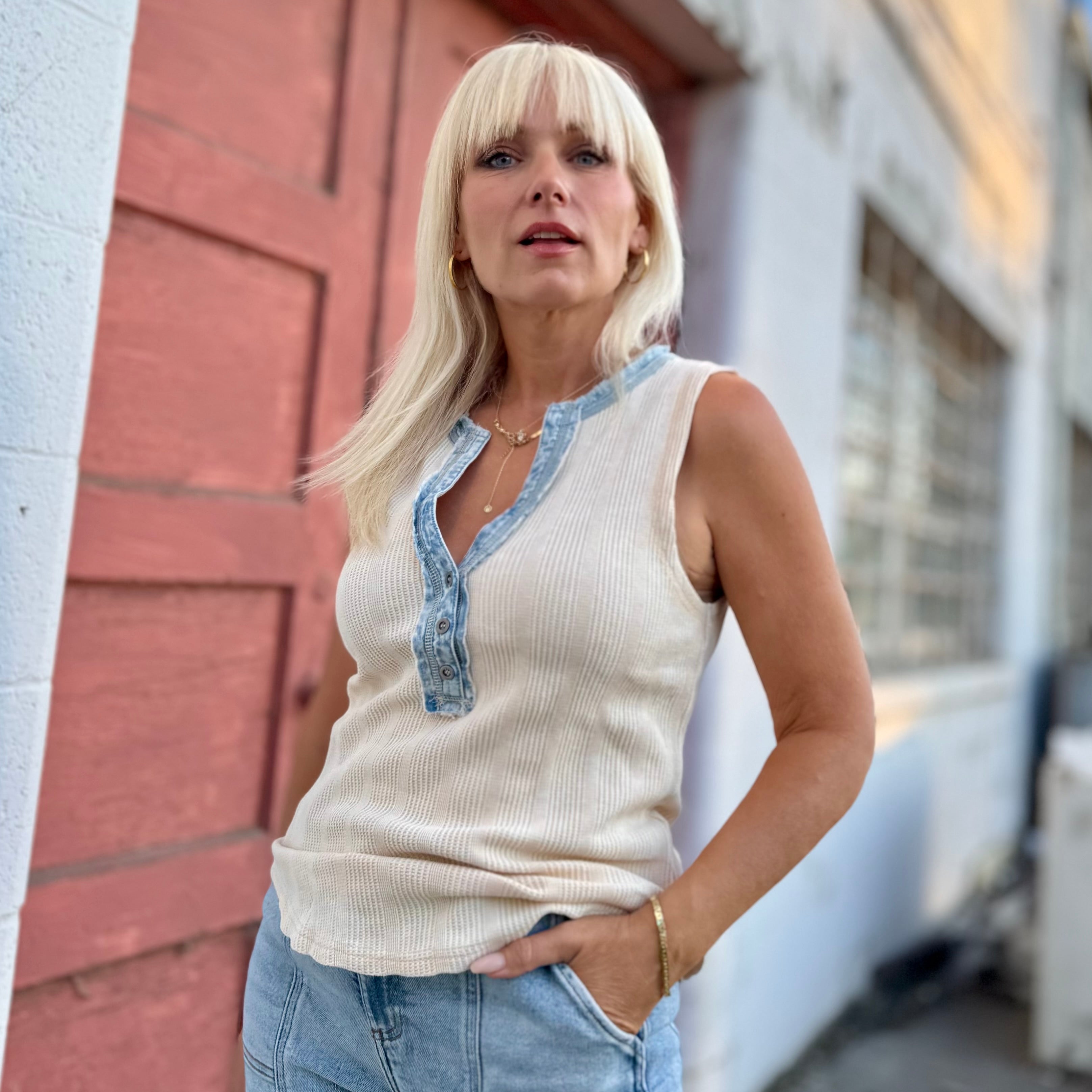 Tabatha Thermal Top Almond