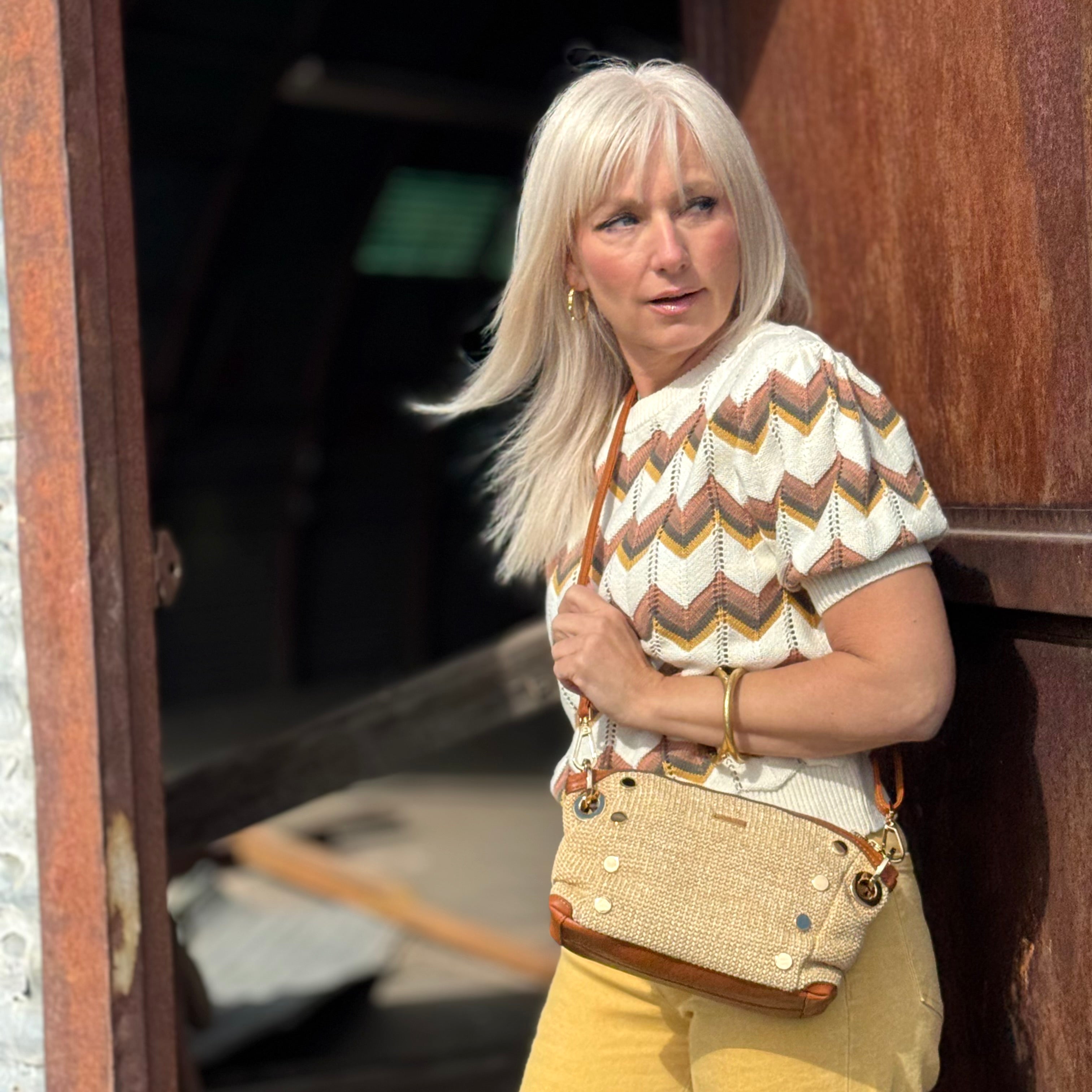 Hammitt Daniel Crossbody Clutch Small Cocoa Raffia/Gold