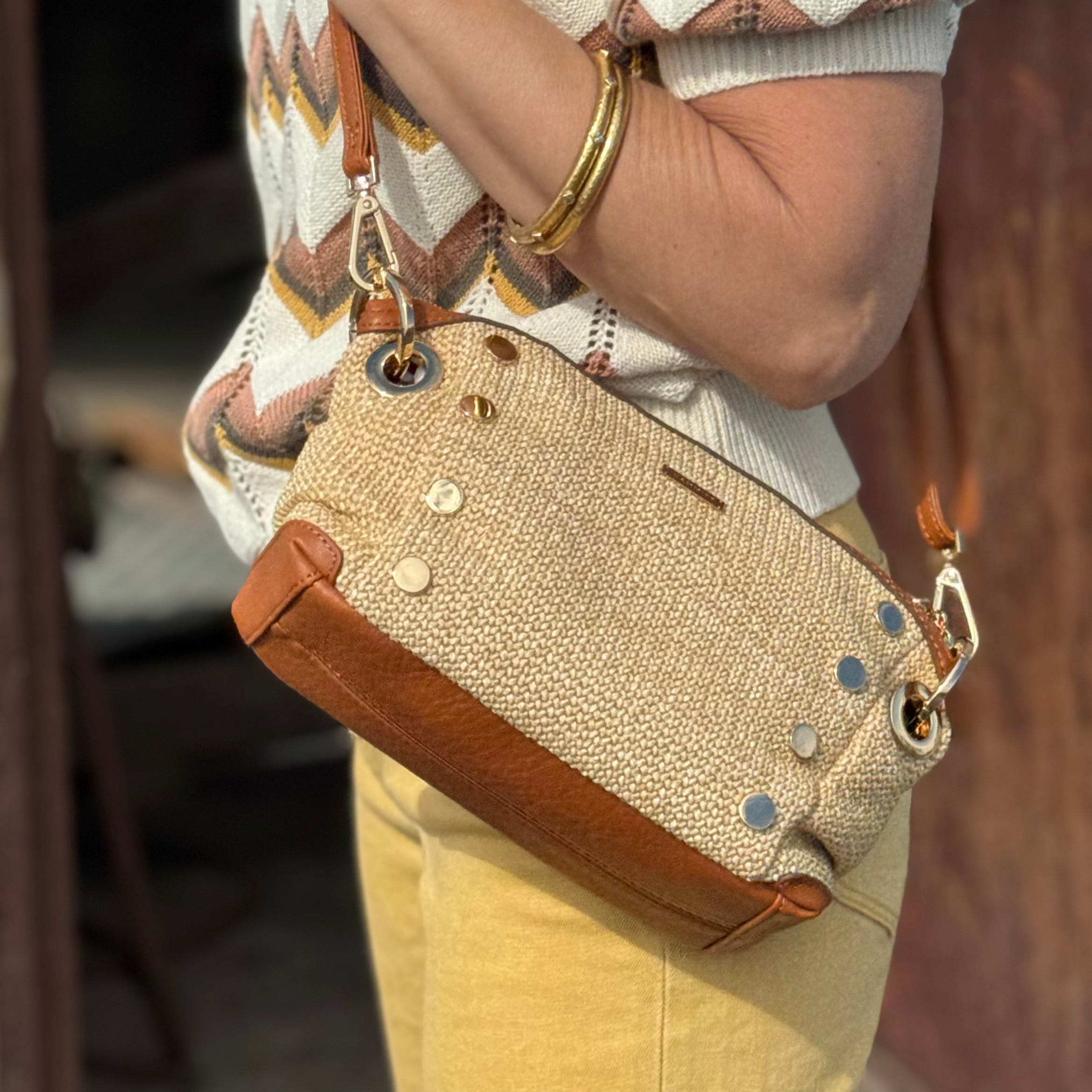 Hammitt Daniel Crossbody Clutch Small Cocoa Raffia/Gold