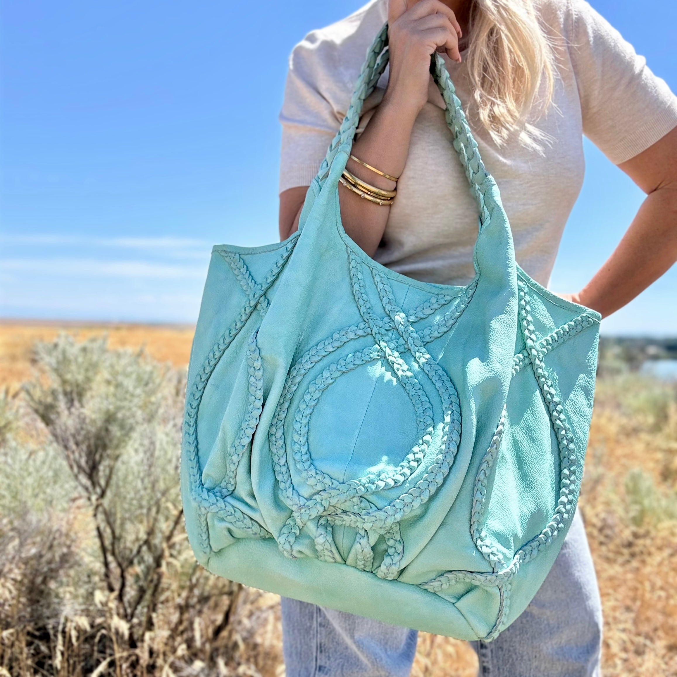 Presley Tote (Turquoise)