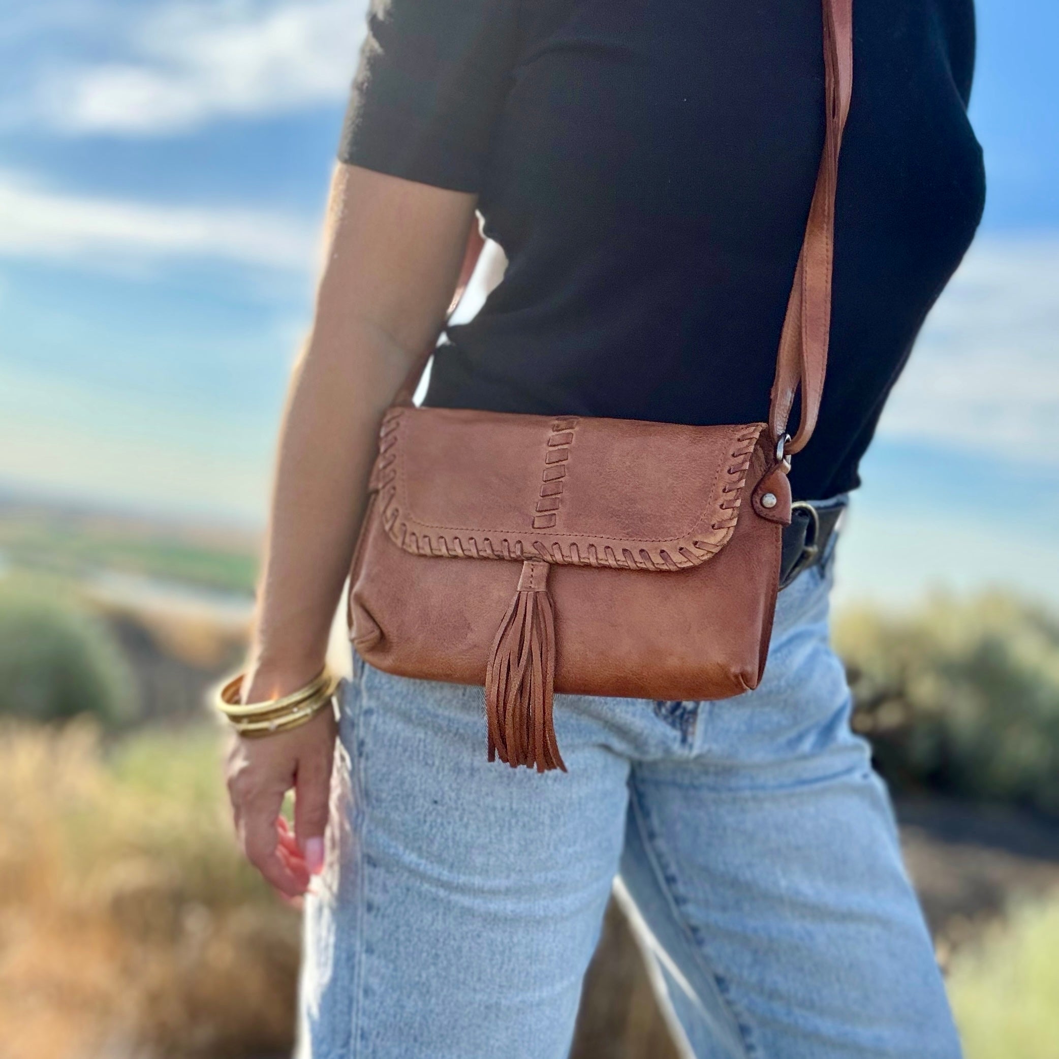 Freya Leather Crossbody (Cognac)