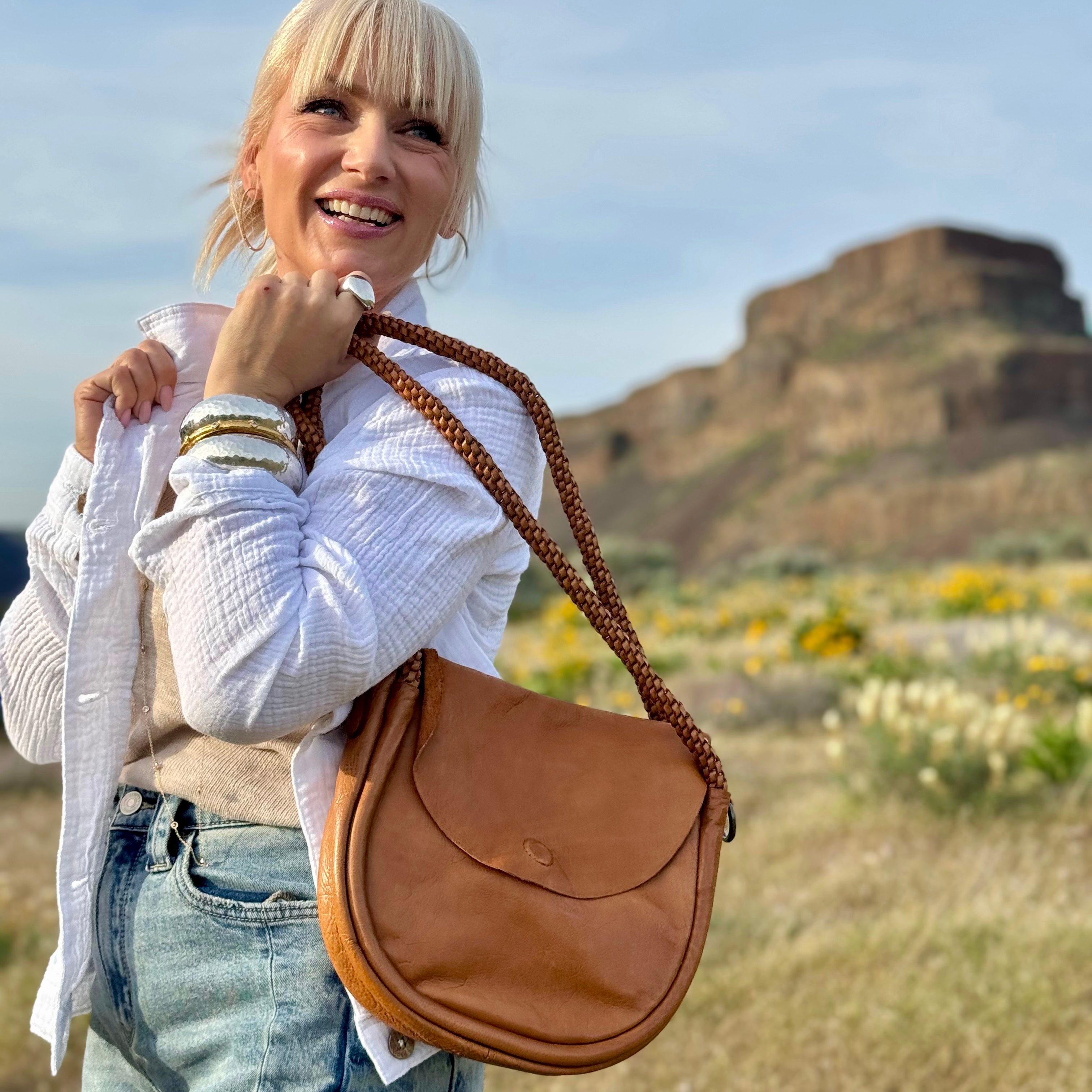 PORTAGE CROSSBODY/SHOULDER BAG Cognac