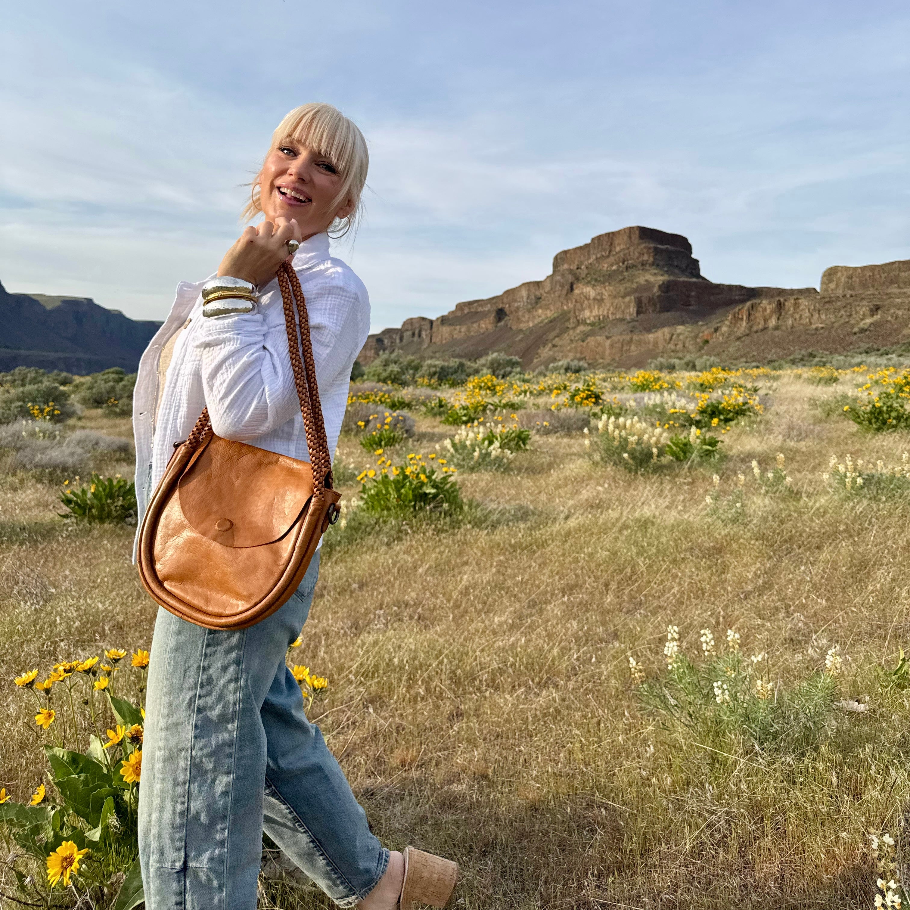 PORTAGE CROSSBODY/SHOULDER BAG Cognac