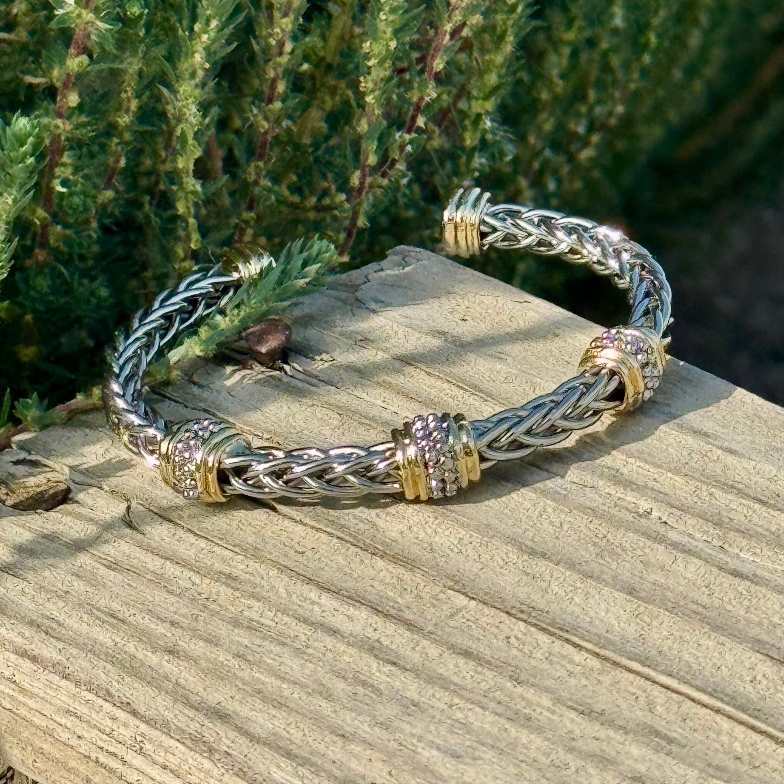 Radiance Cuff Braceu