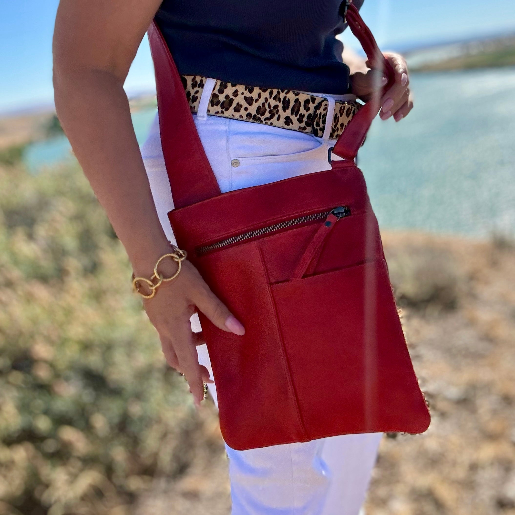 Brynn Leather Crossbody (Red)