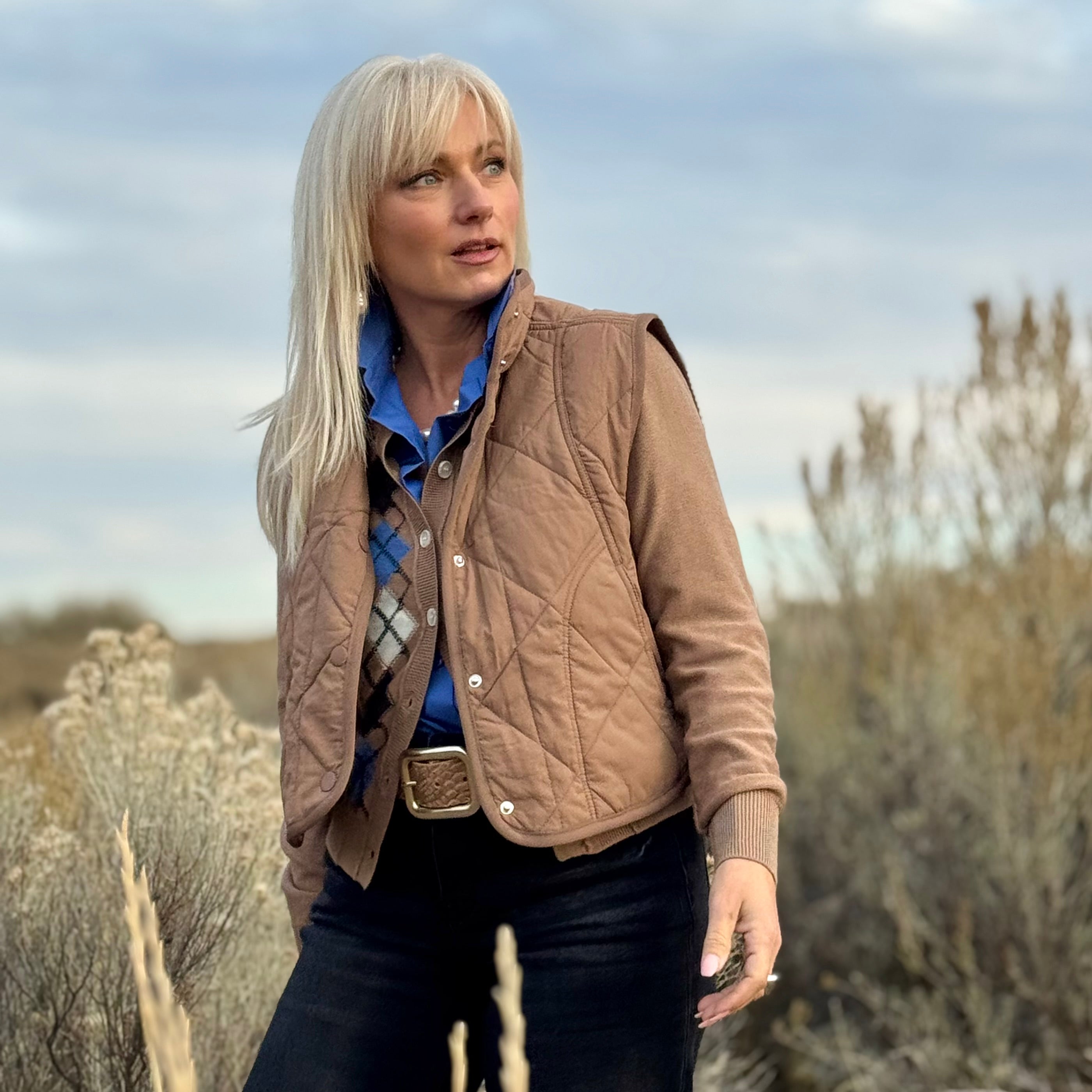 SLIMLINE QUILTED VEST Mocha