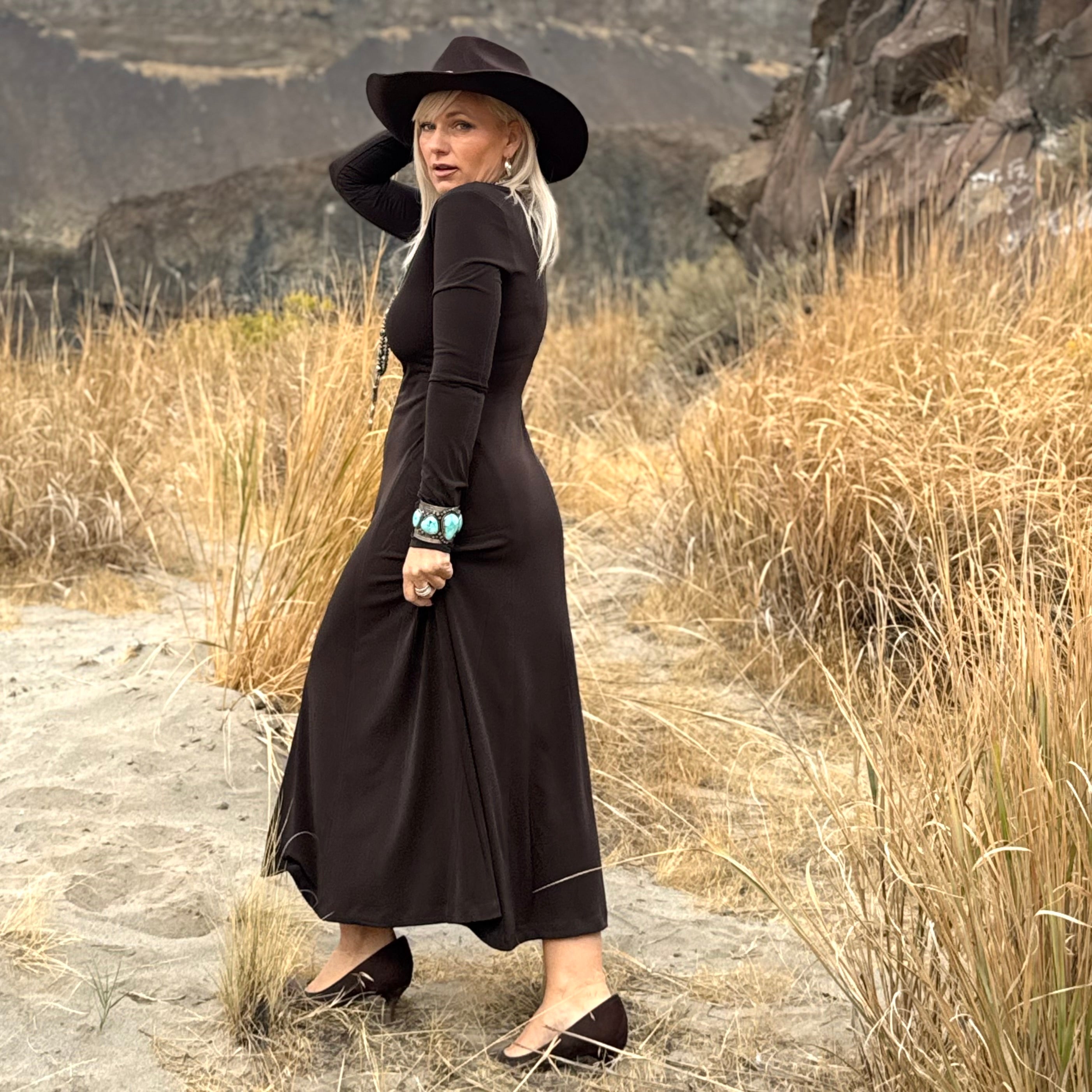 Kate V-Neck Midi Travel Dress