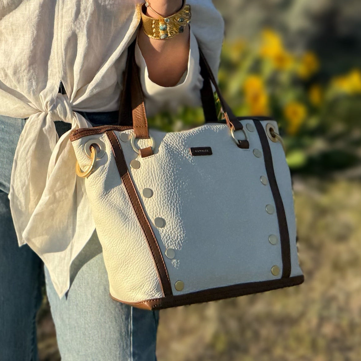 Hammitt Daniel Medium Courtyard Cream/Brushed Gold