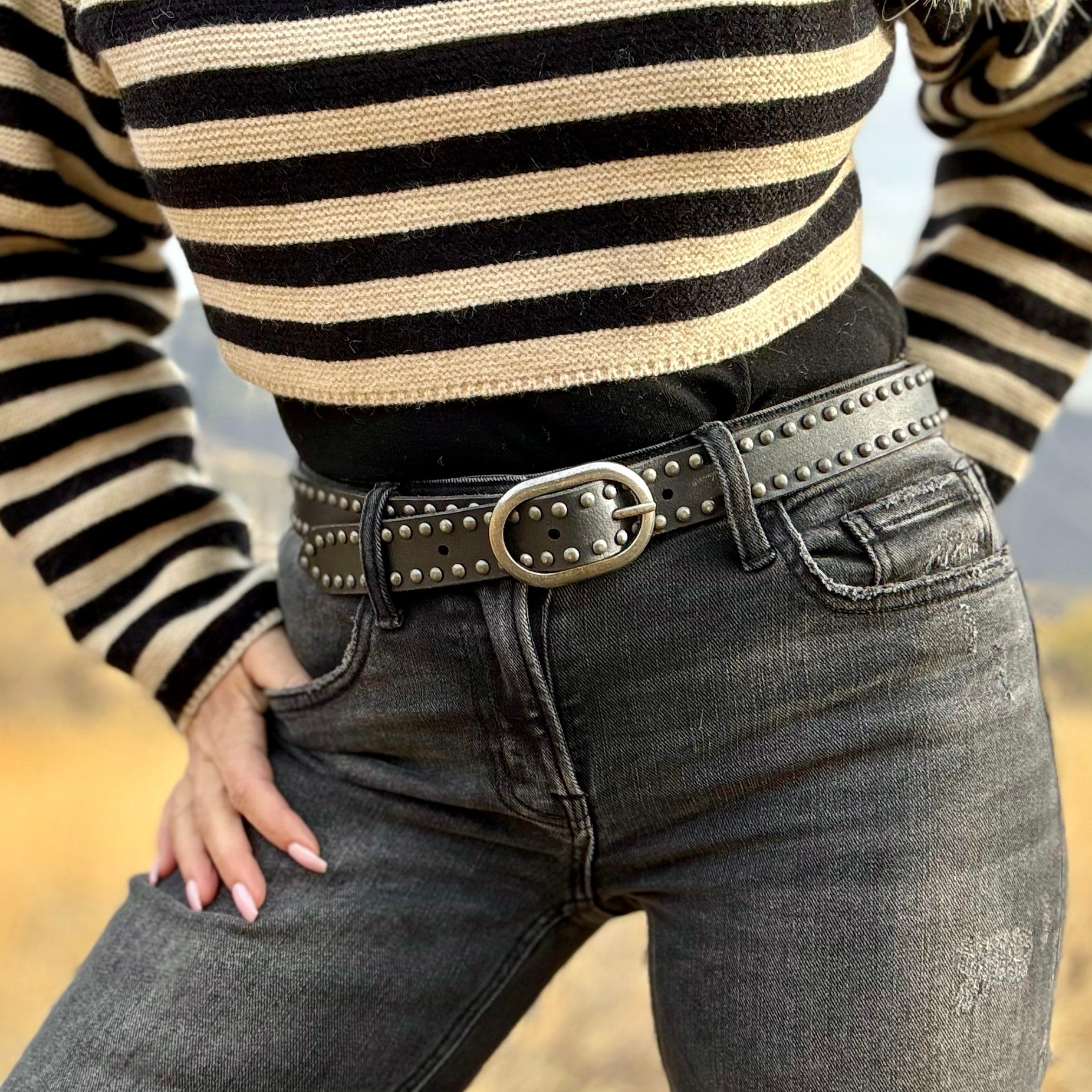 Zwier | Oval Buckle Leather Studded Belt(Charcoal)