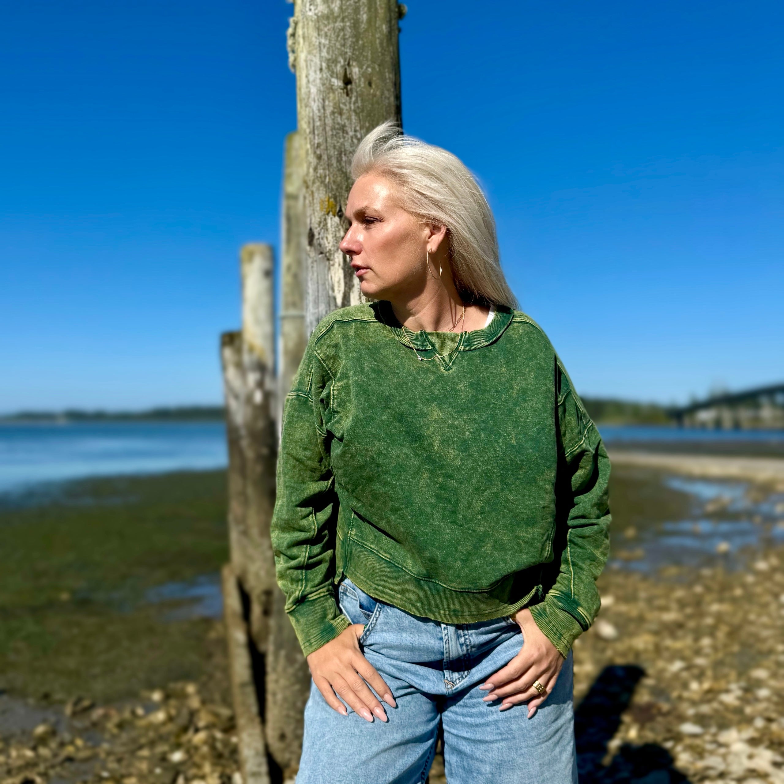 Vintage Wash Pullover (Verdant)