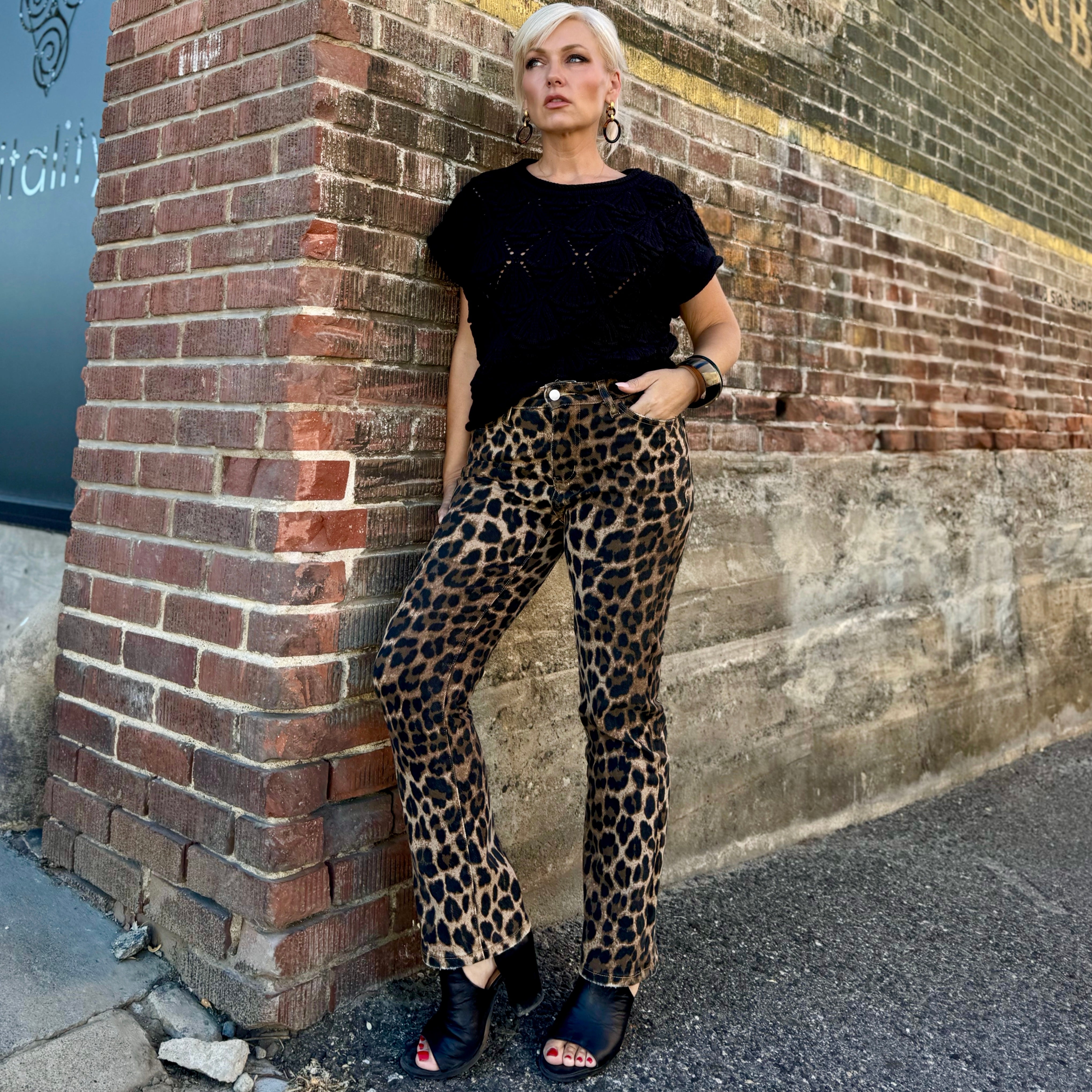 Leo Kick Flare Jeans
