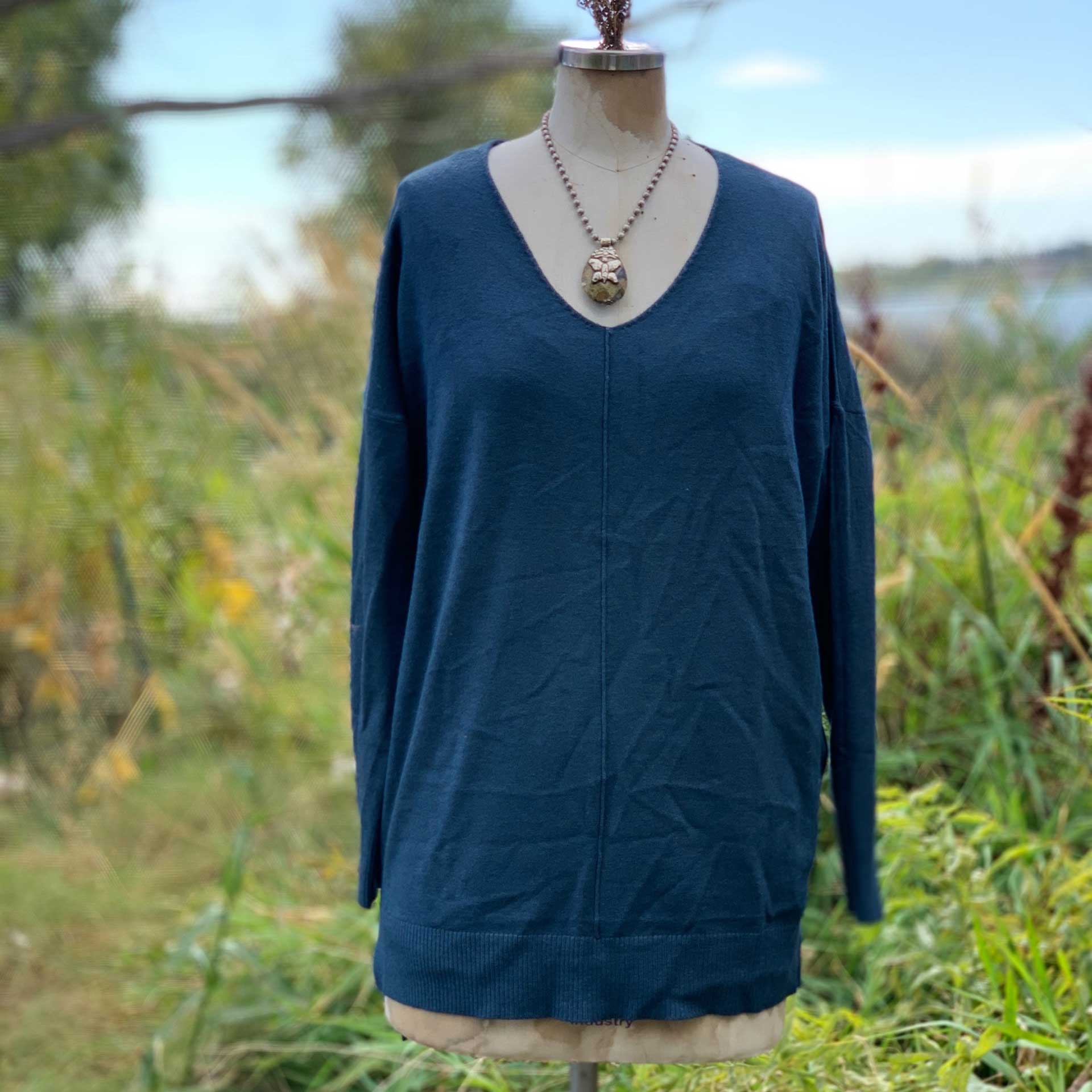 Simple Truth Pullover (Cerulean)