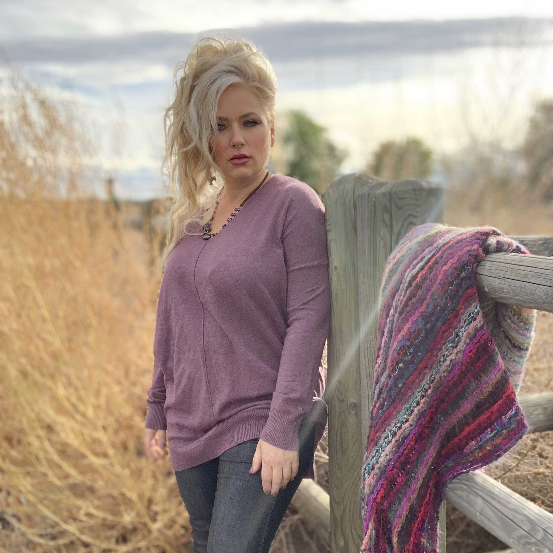 Simple Truth Pullover (Iris)