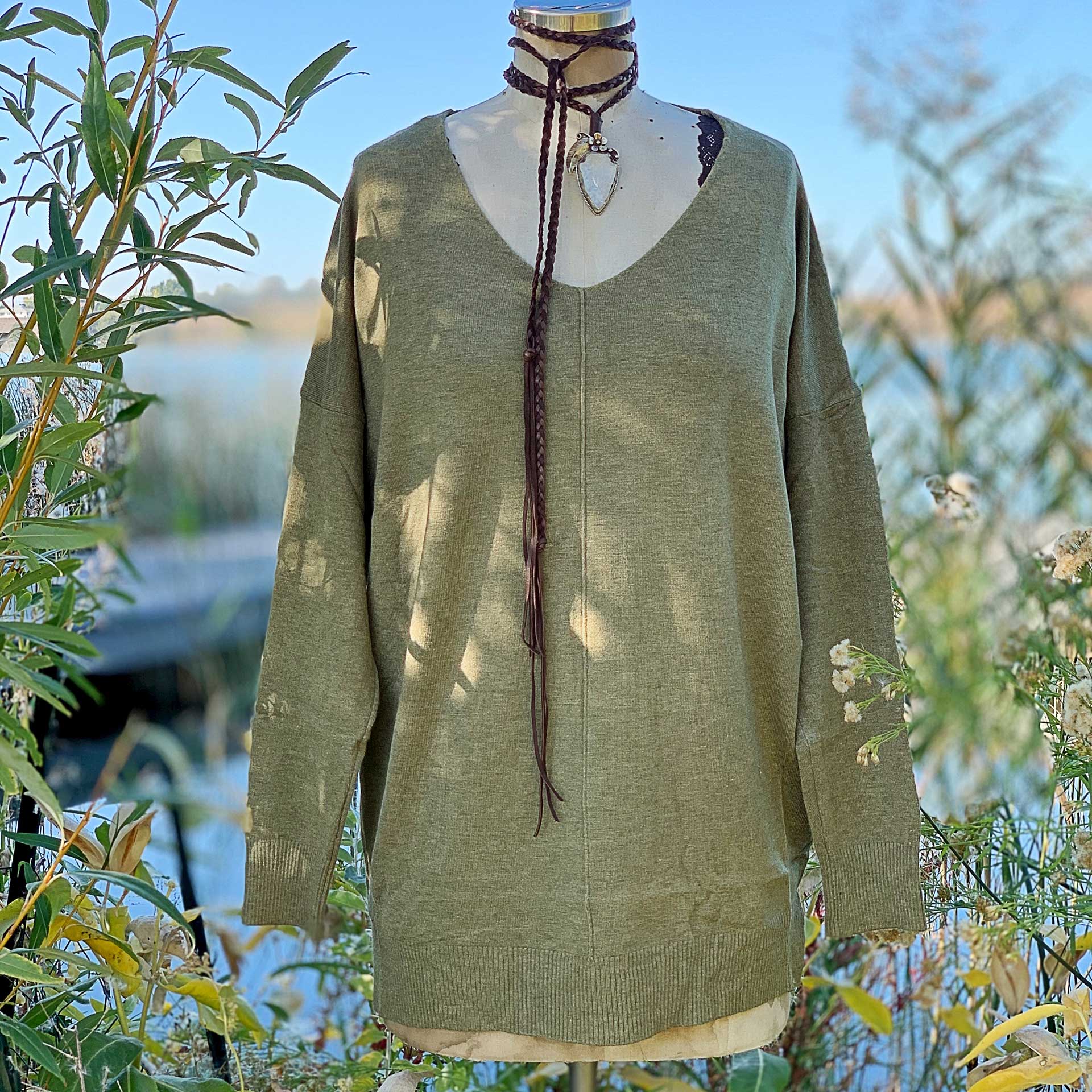 Simple Truth Pullover (Olive)