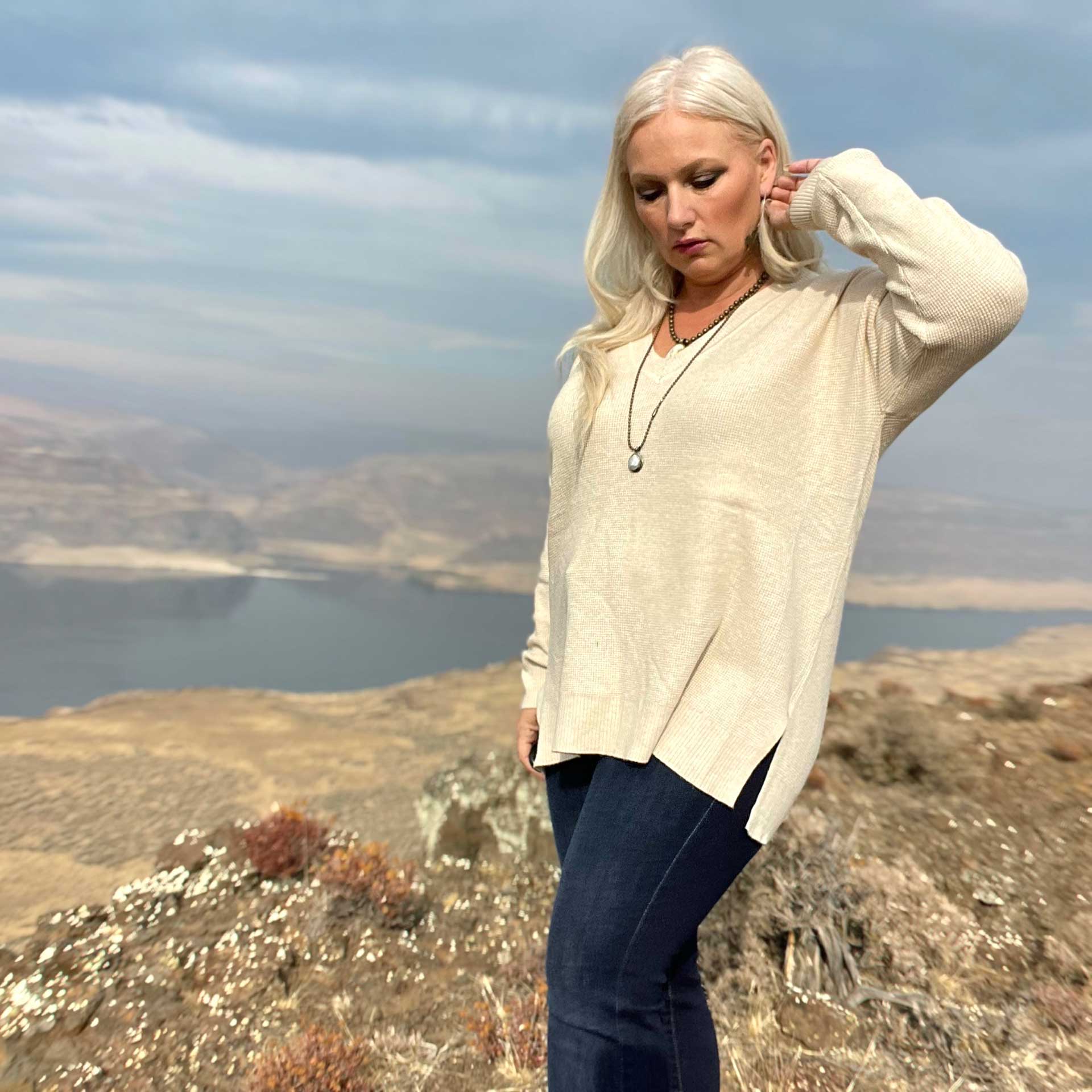 Wind Down V-Neck Thermal (Oatmeal)